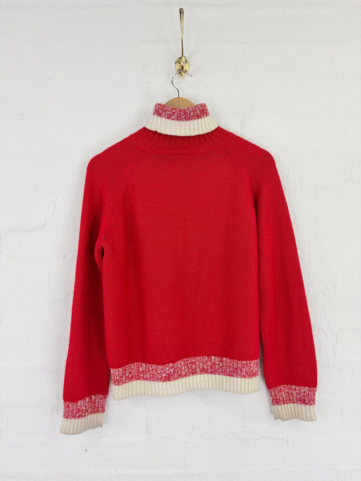 Y2K Billabong Red and White Star Knit - AU12