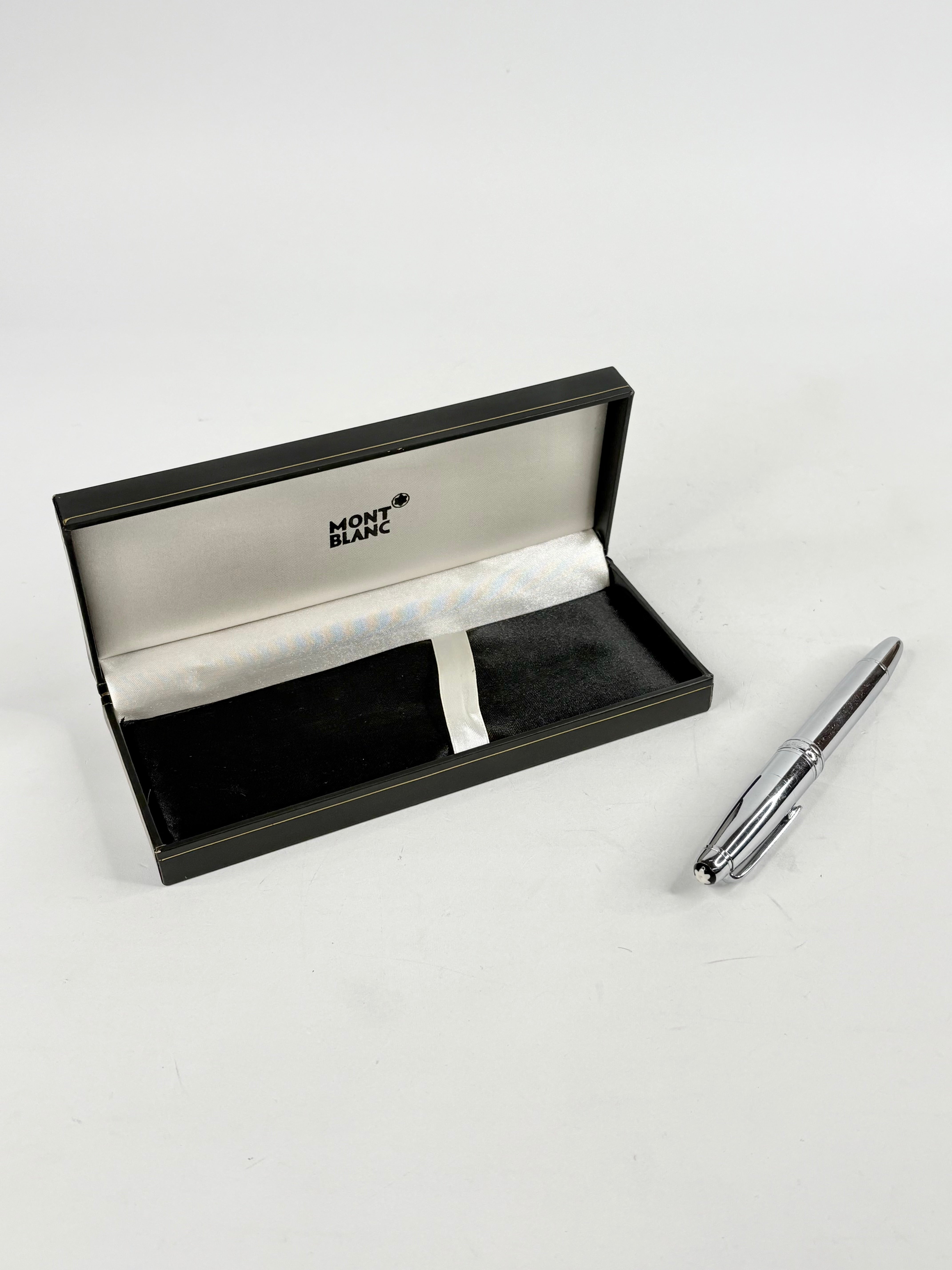Mont Blanc Silver 'Meisterstück Pix' Ballpoint Pen