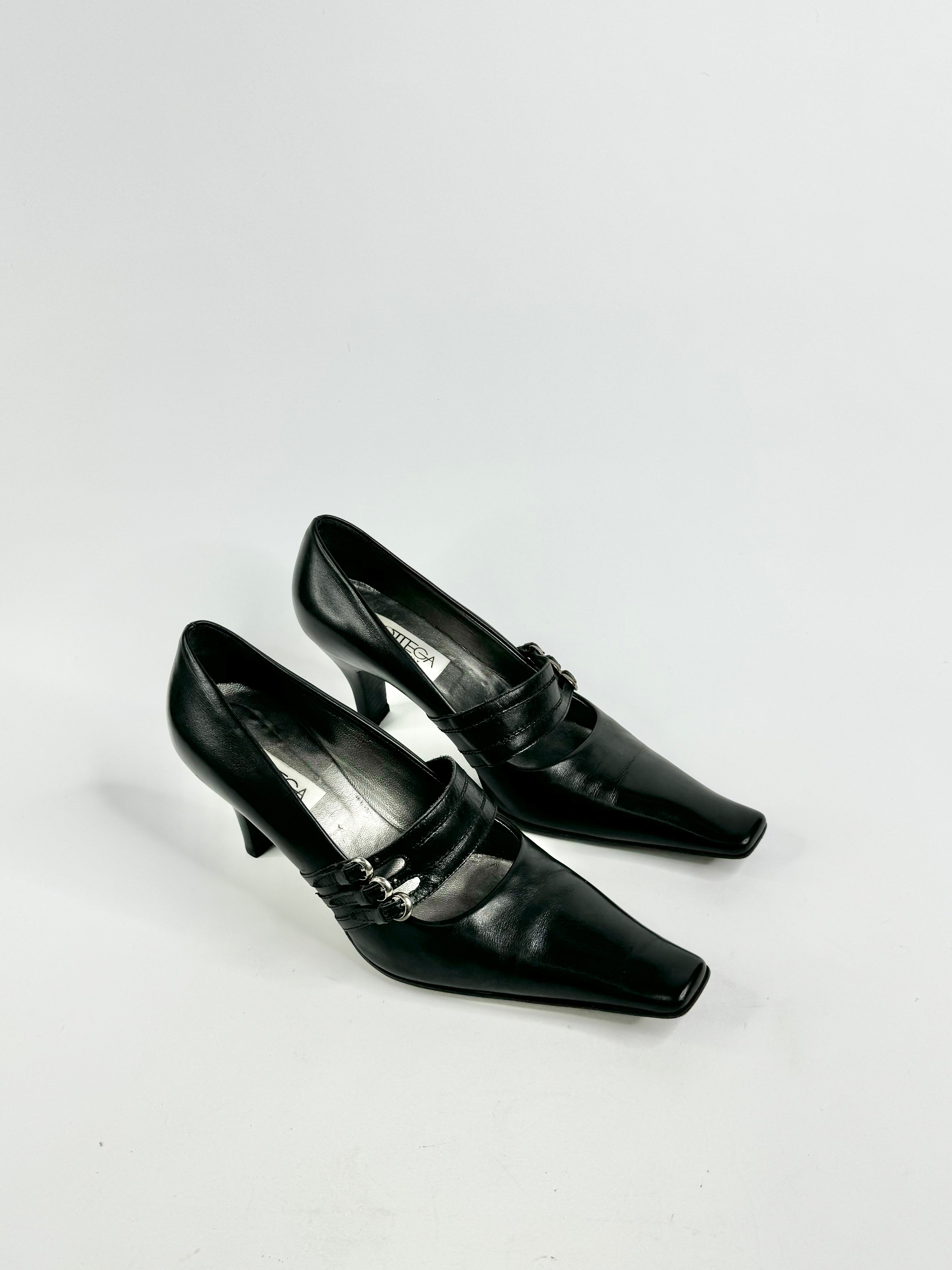 Vintage Bottega Pointed Toe Mary Janes - EU40.5