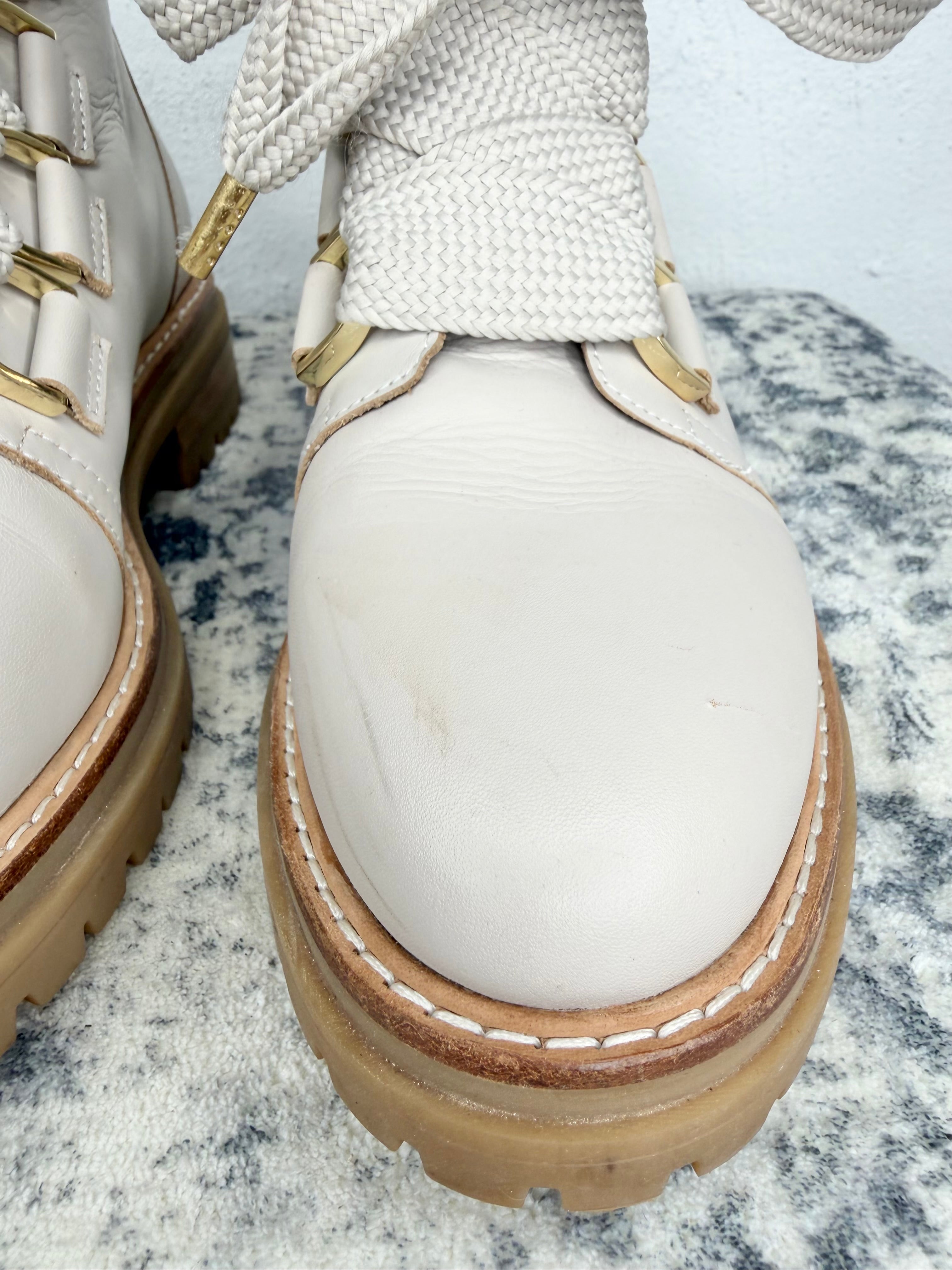 Jo Mercer Cement Wide Lace Boots - EU37