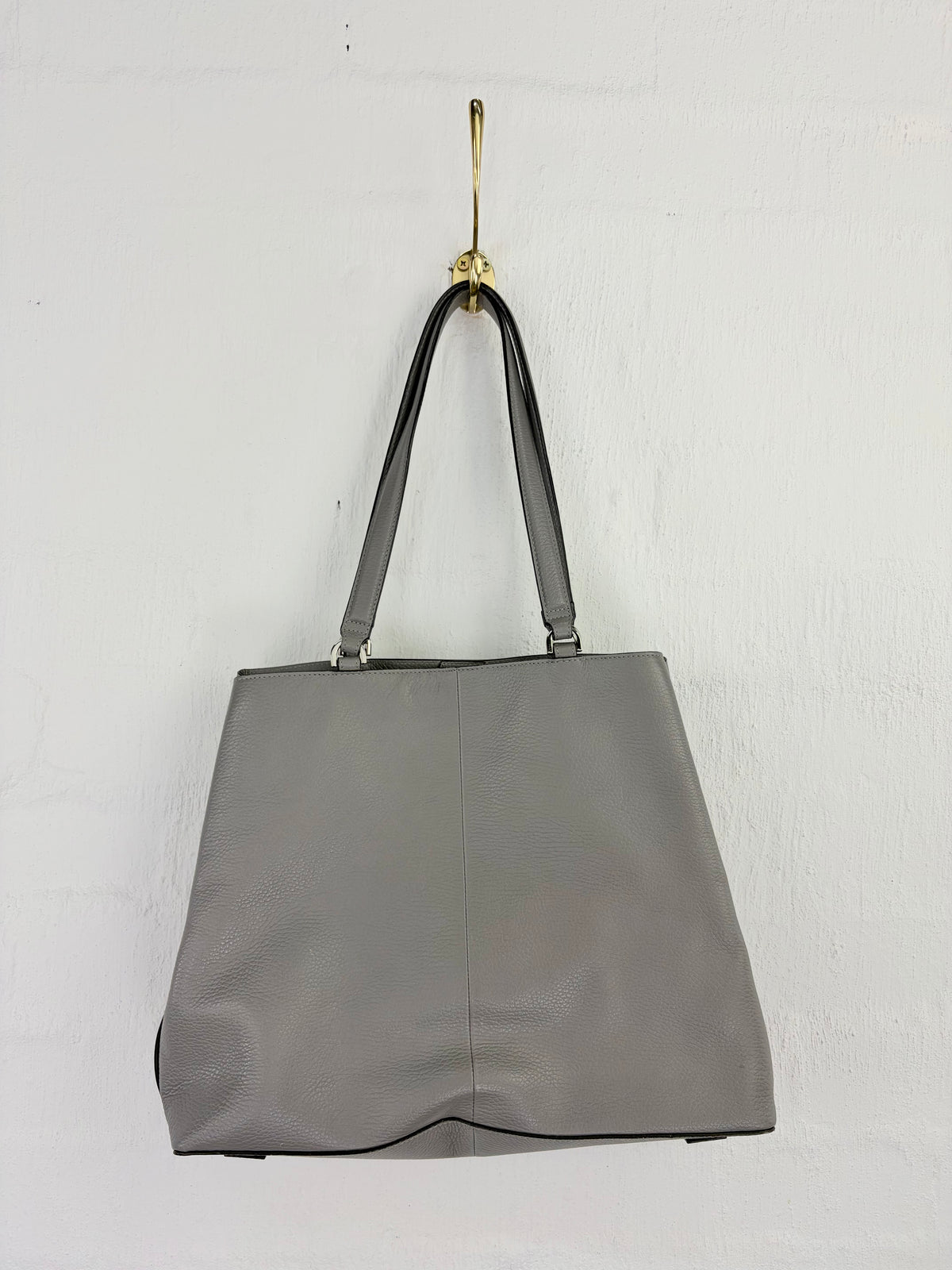 Modalu England Dove Grey Leather Shoulder Bag