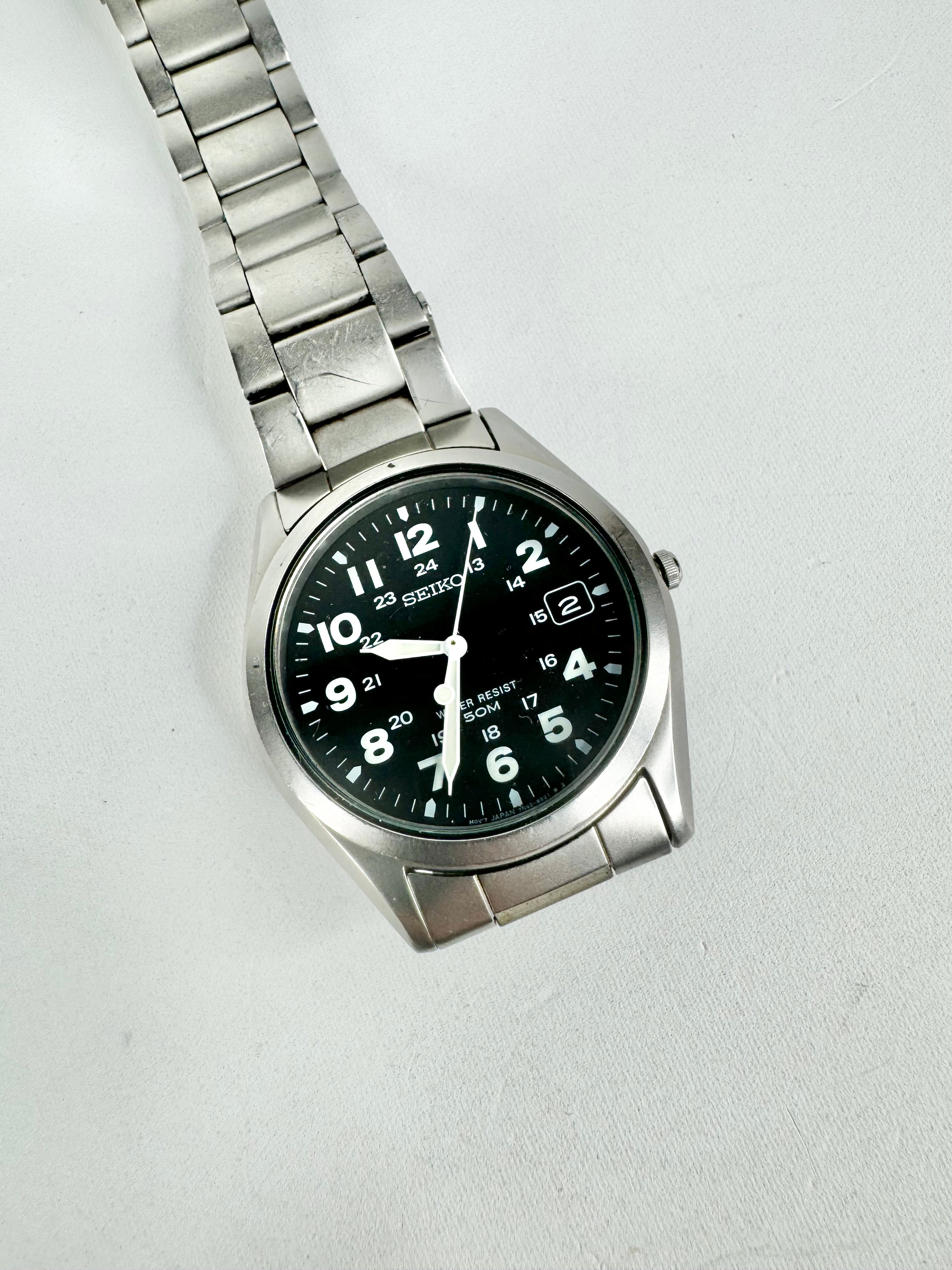 Seiko Stainless Steel 7N42-8070 Watch