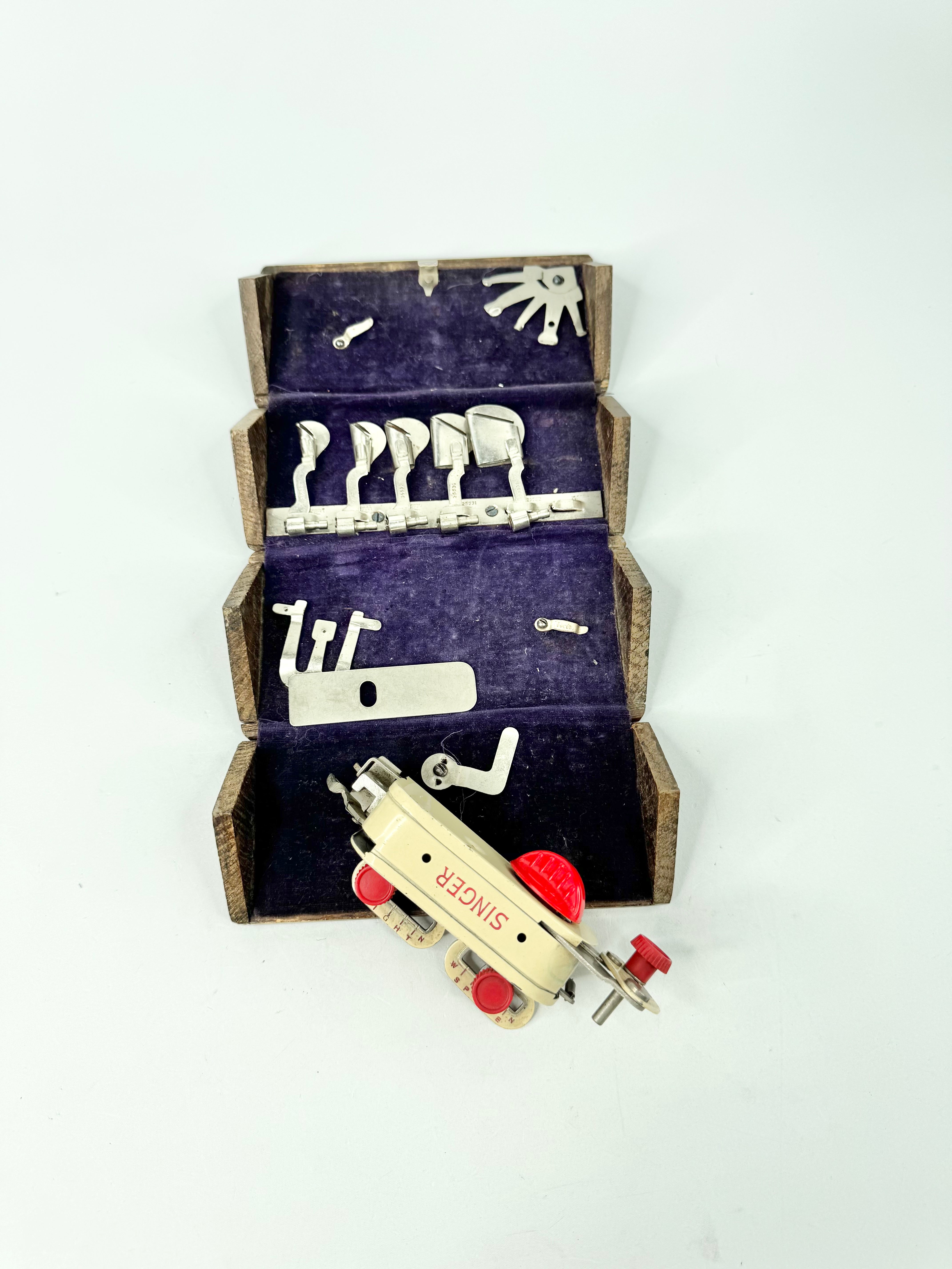 Vintage Singer Buttonhole Attachment