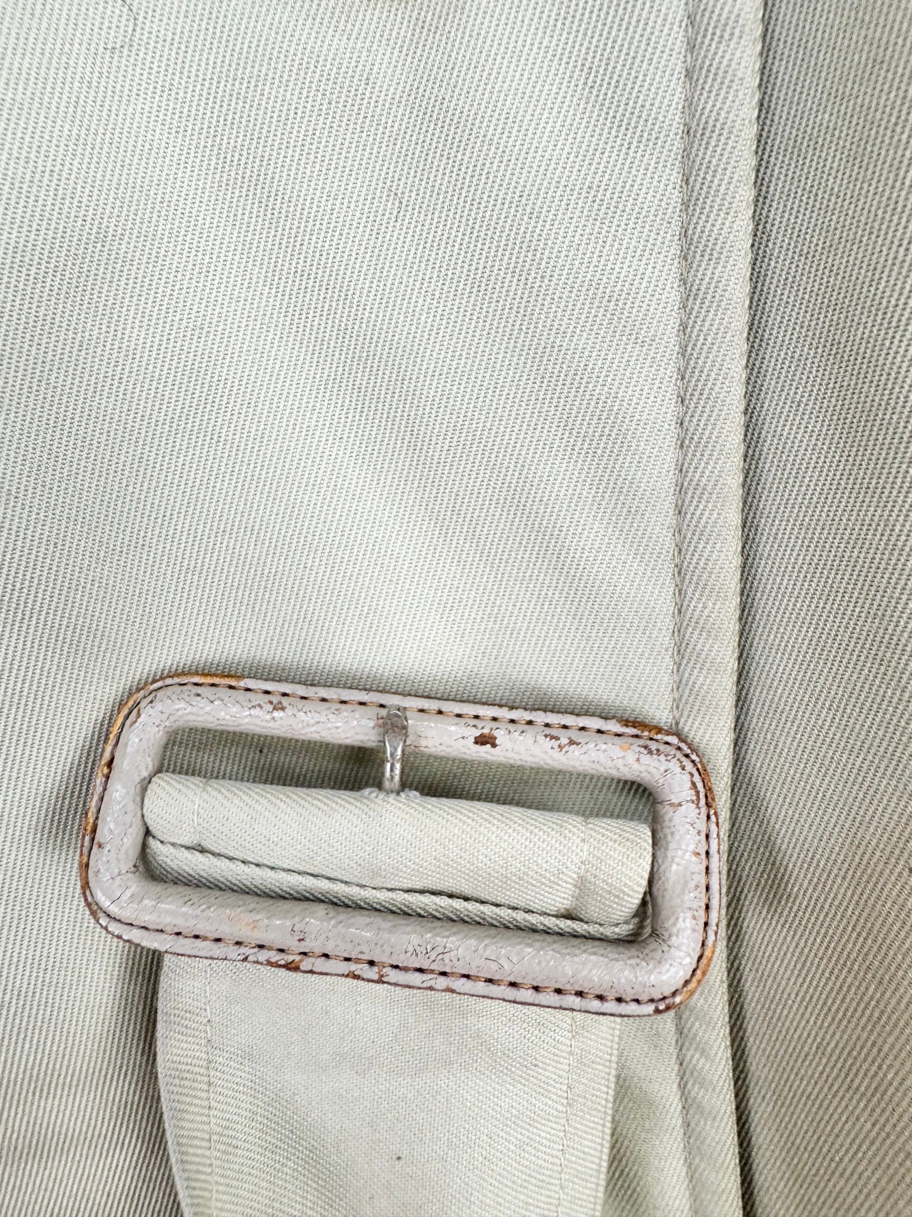 Burberry Vintage Beige Trench Coat - M