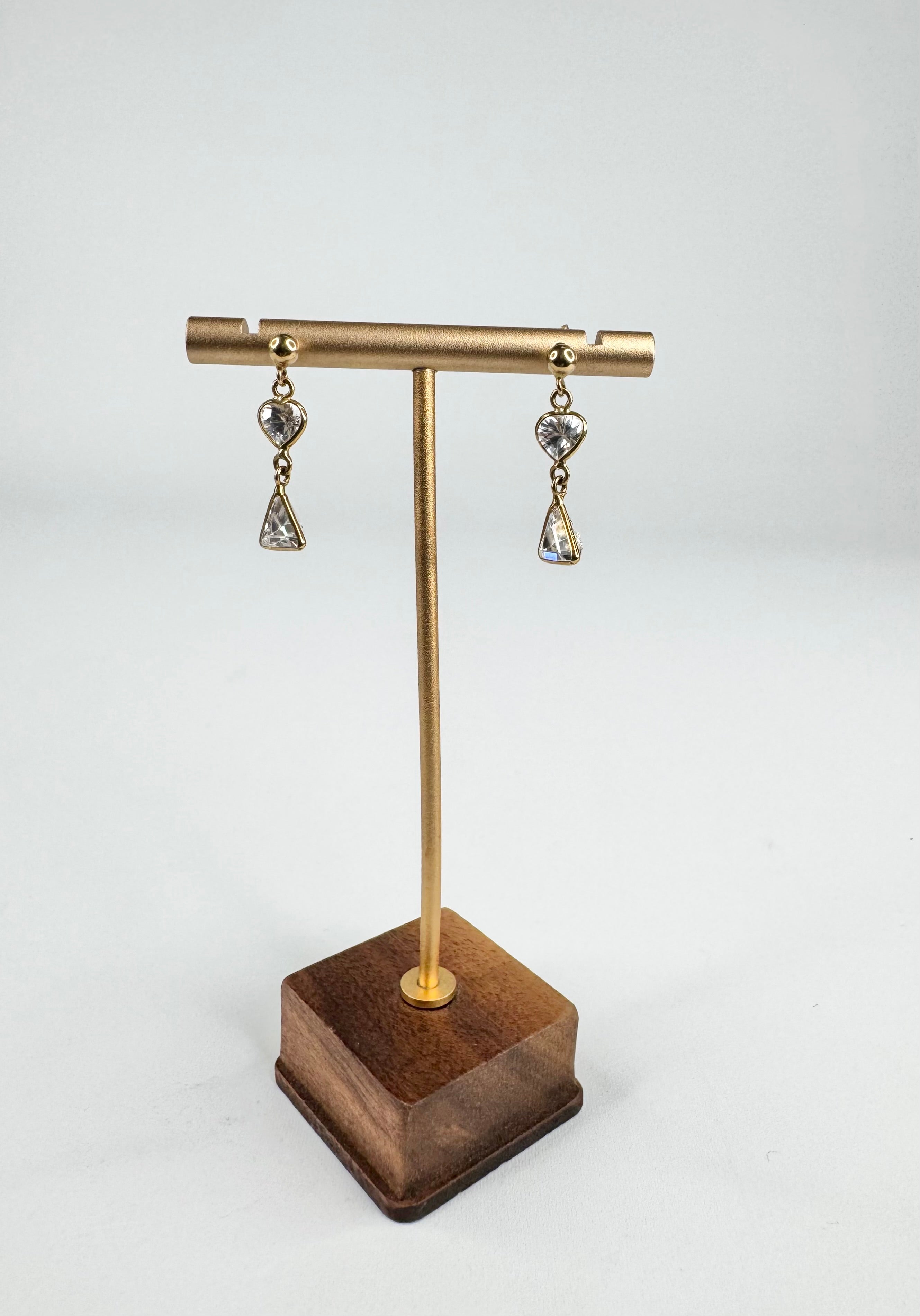 18ct Gold & Cubic Zirconia Drop Earrings