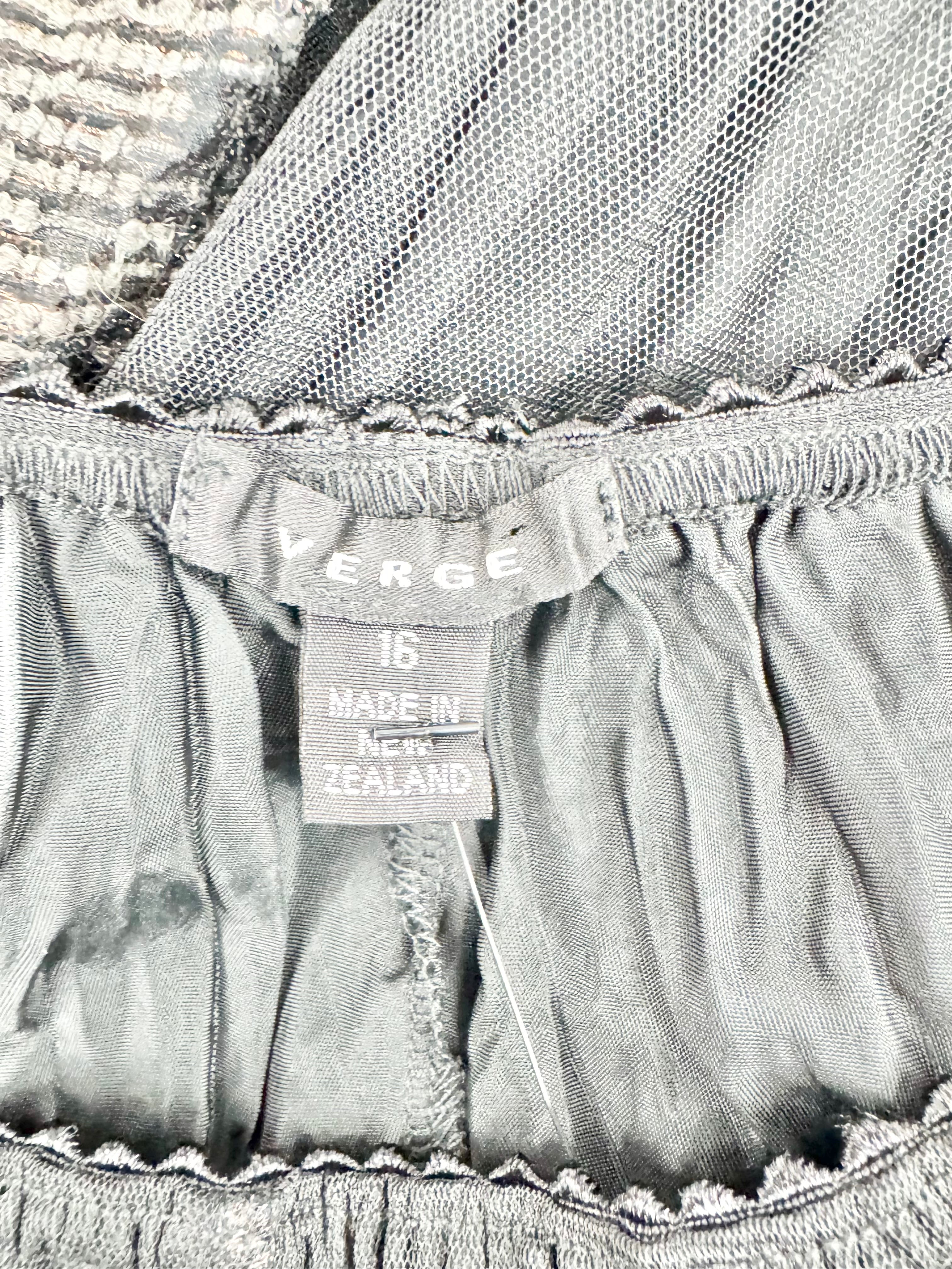 Verge Black 'Daisy Swirl Jacquard' Skirt NWT - AU16