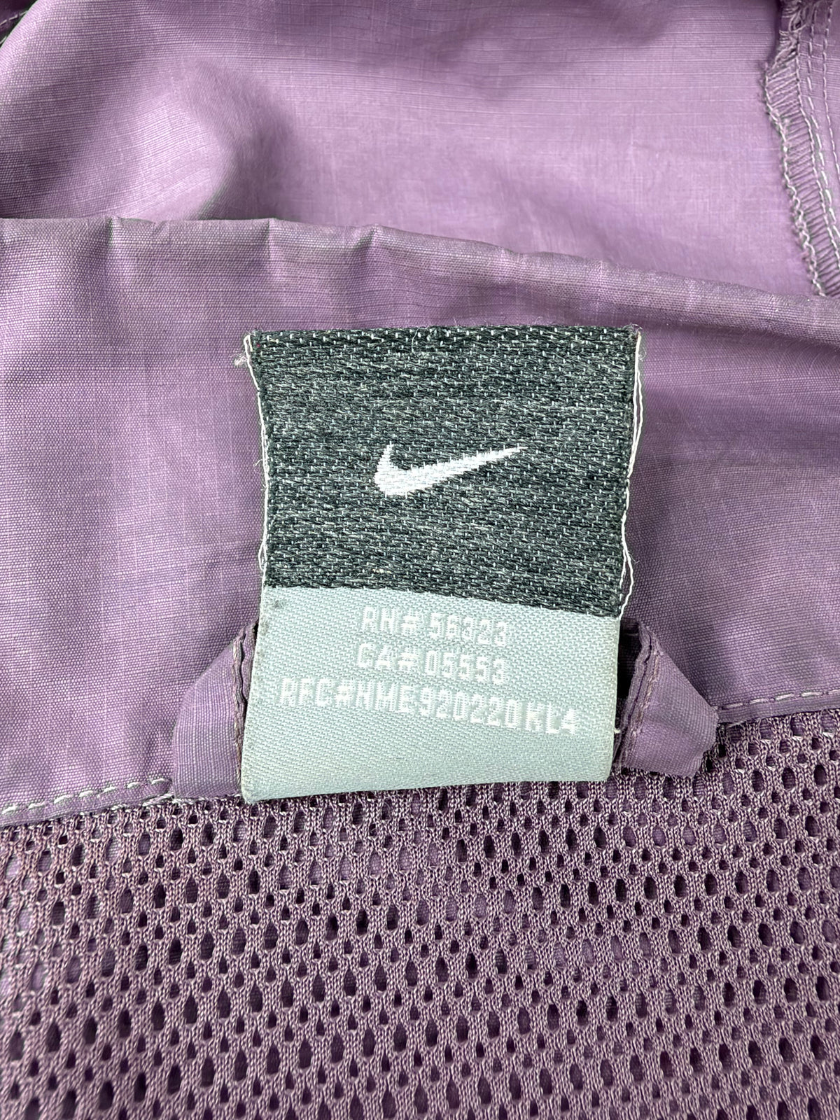 Nike ACG Purple Trail Running Spray Jacket - L