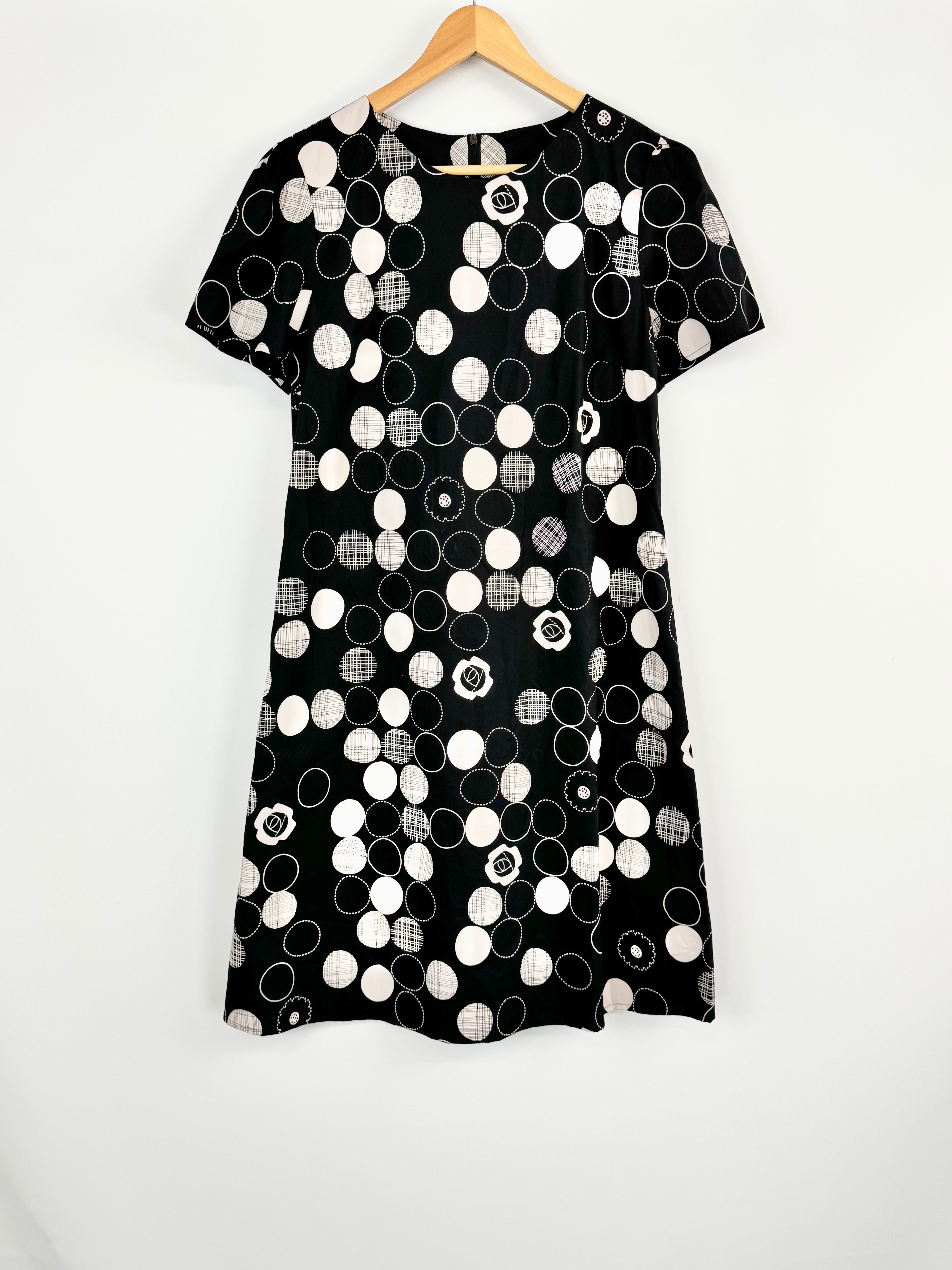 Essaye Black Dot Patterned Dress NWT - AU12