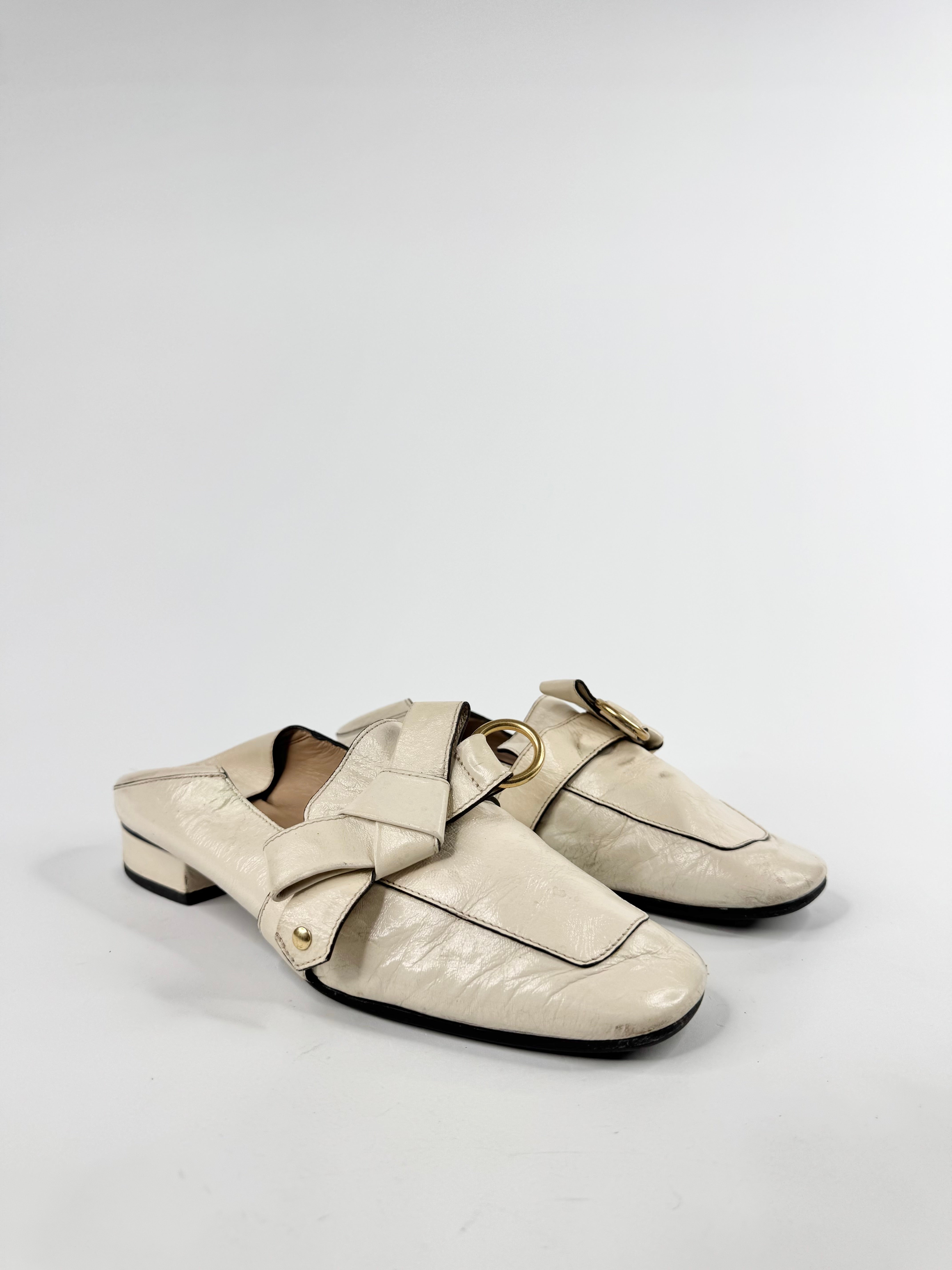 Chloe 'Quicy' Collapsable Heel Leather Bow Loafer - EU39