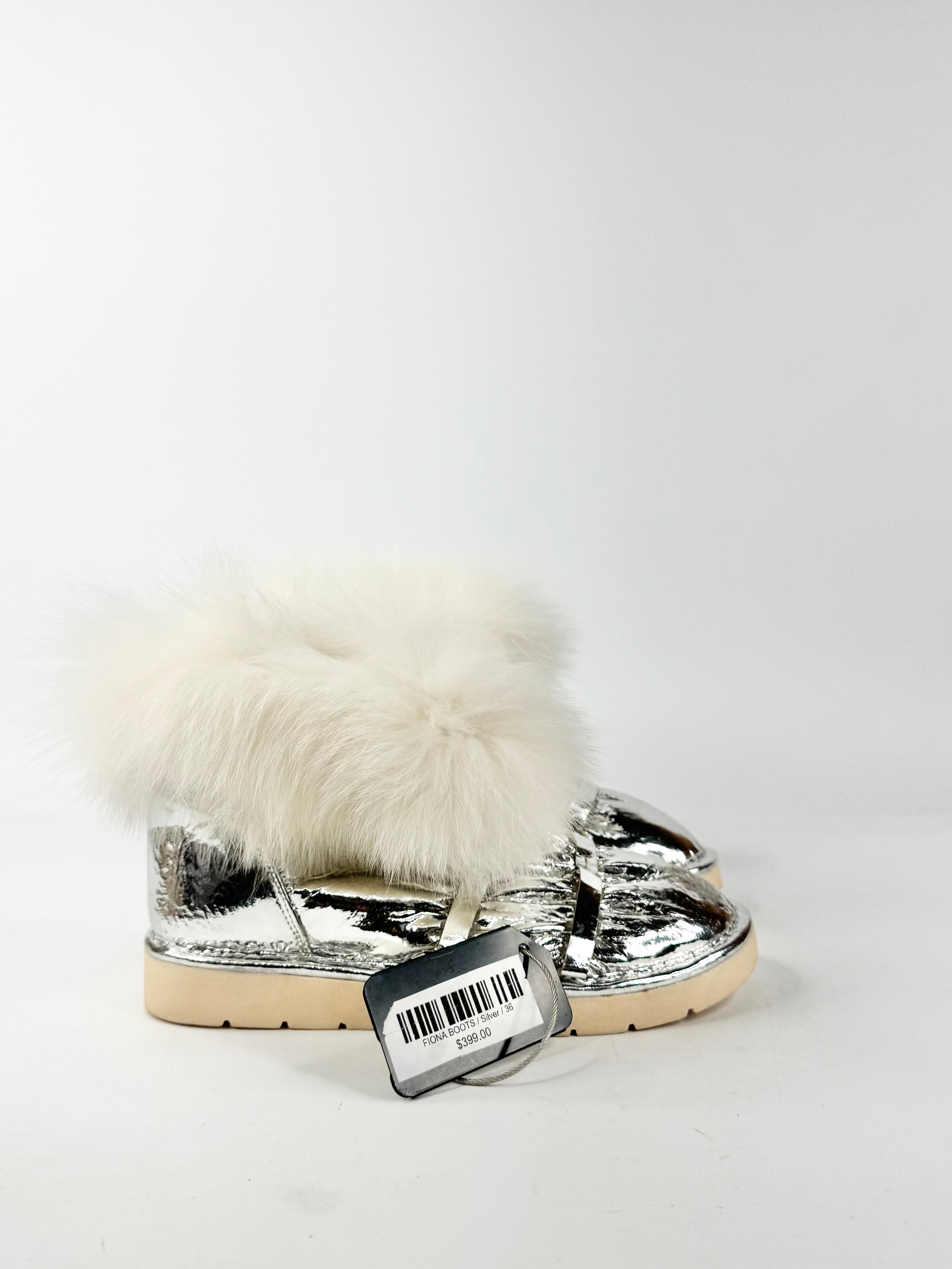 Runway Secrets Metallic Silver Fur Embellished Fleece Lined 'Fiona' Boots - EU36