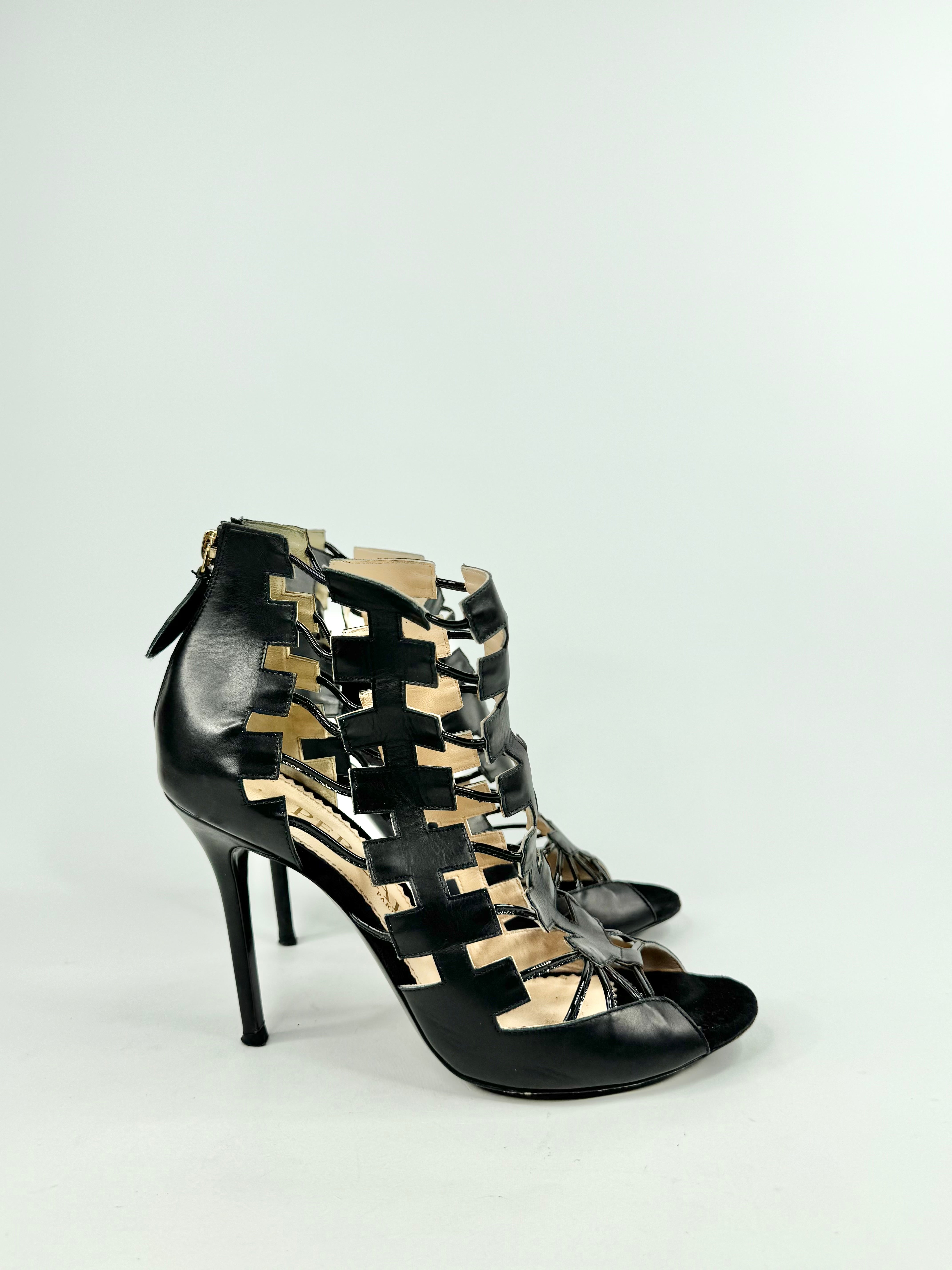 Aperlai Paris Black Leather 'Cross Booties' Stilettos - EU41