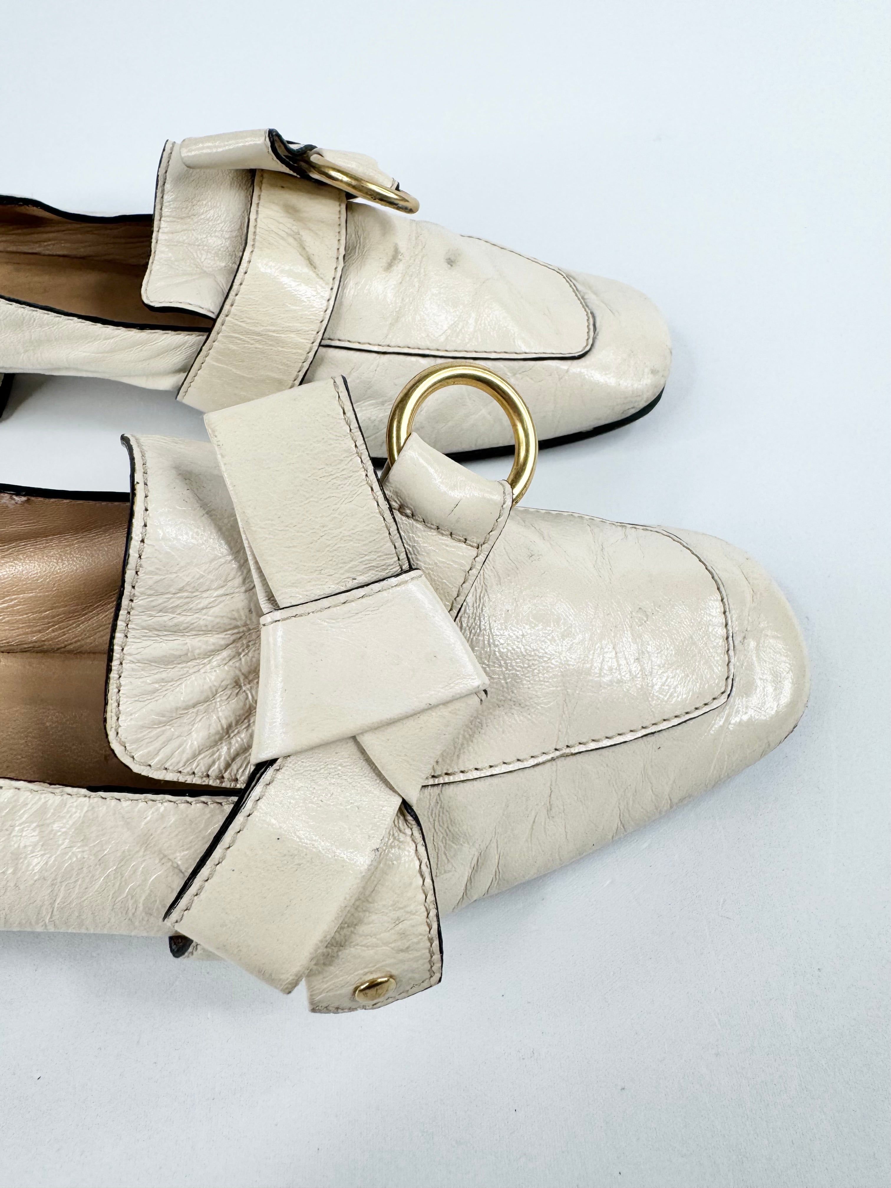 Chloe 'Quicy' Collapsable Heel Leather Bow Loafer - EU39