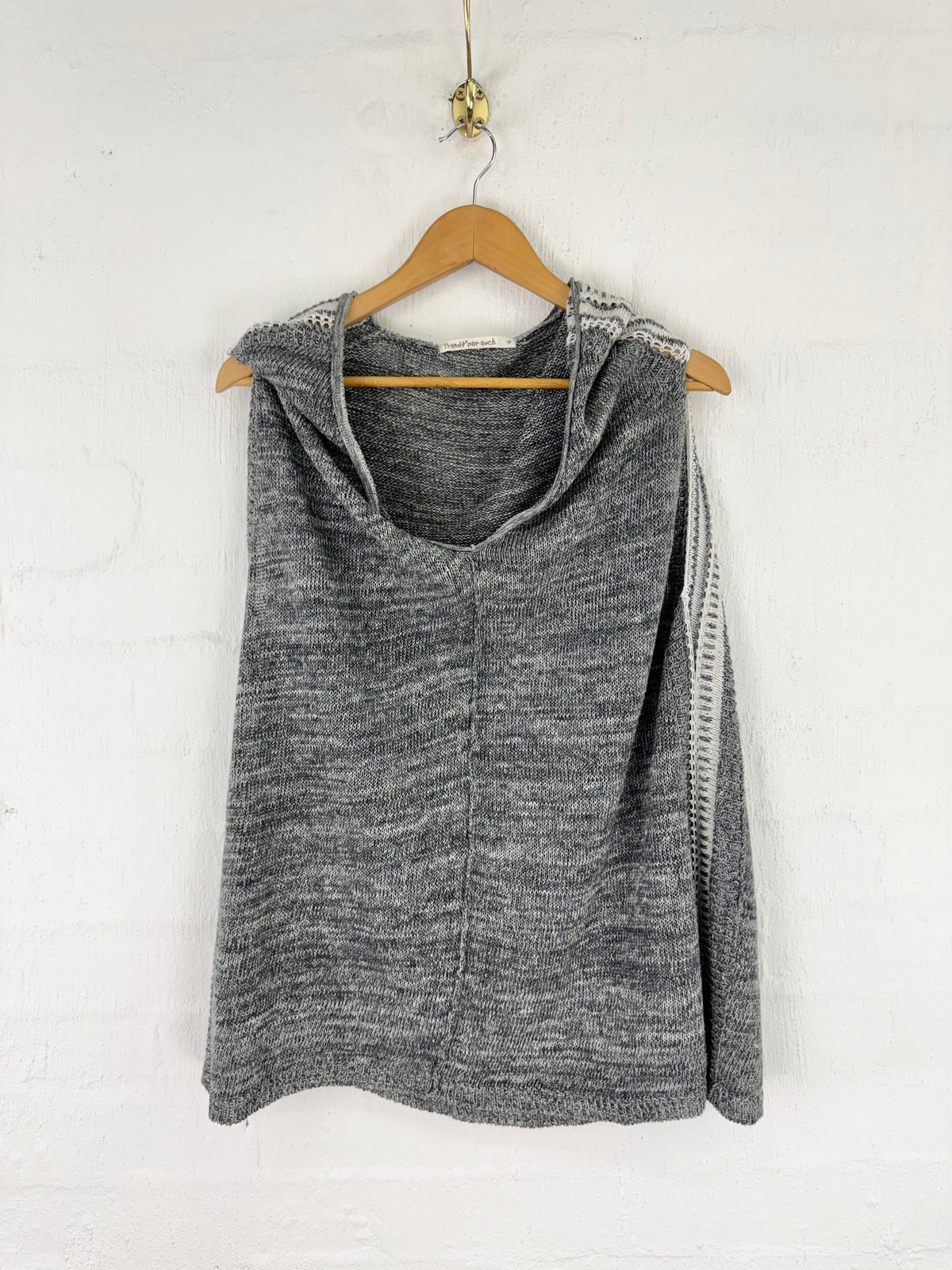 Transit Par Such Grey & White Sleeveless Knit Sweater - AU14