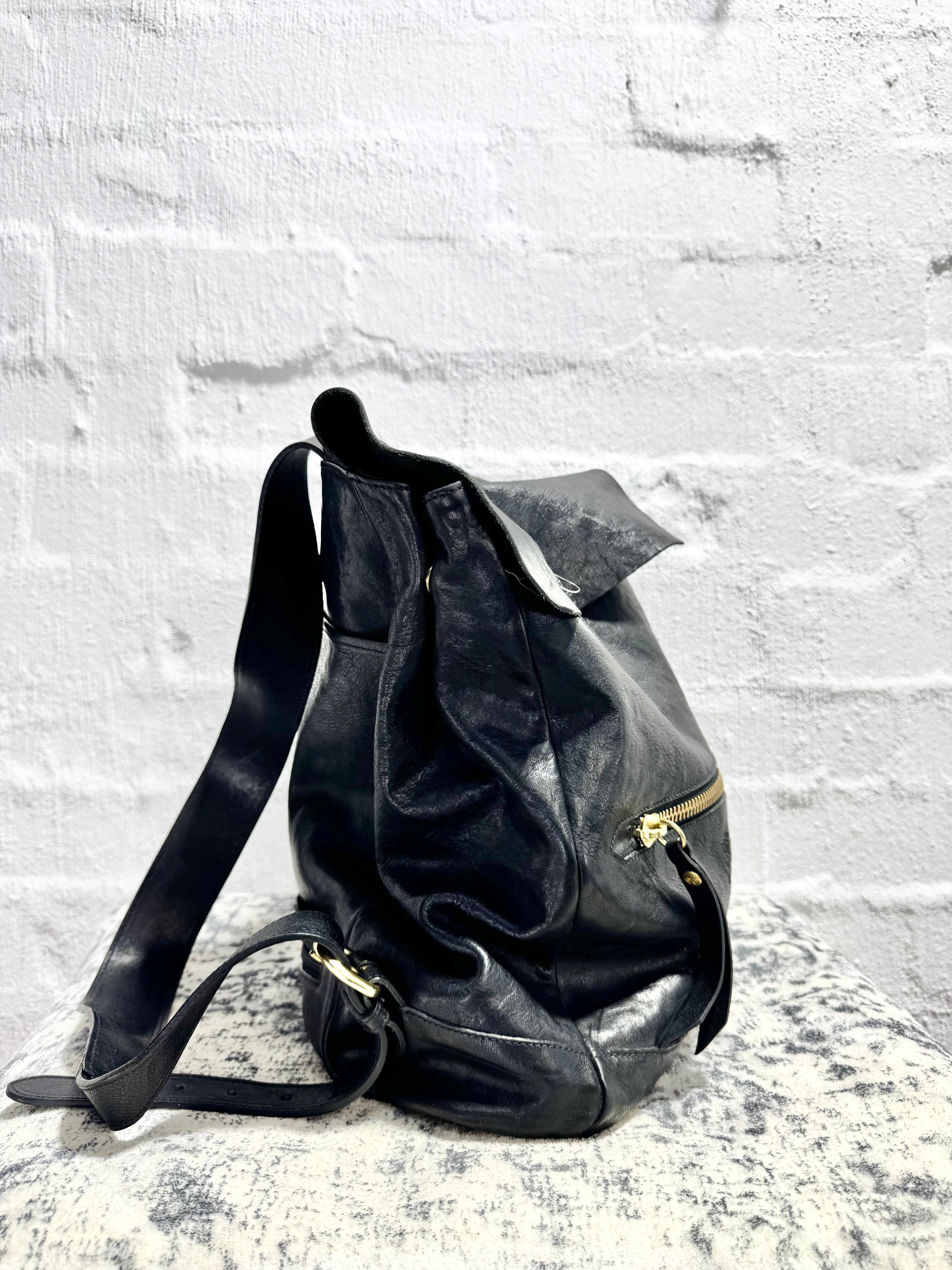 Il Bisonte Black Leather Backpack