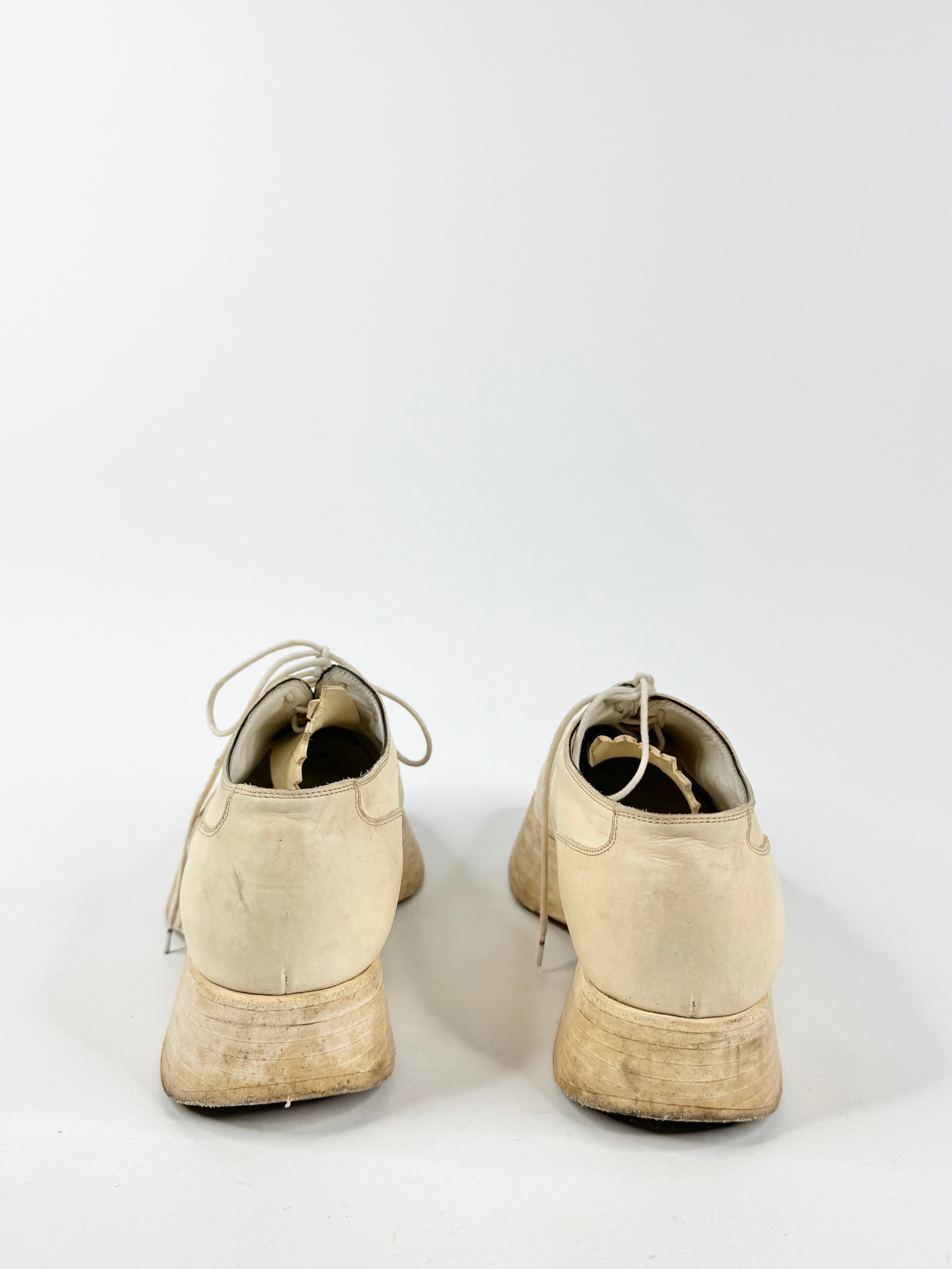 Le Yucca's Cream Platform Lace Ups - EU38
