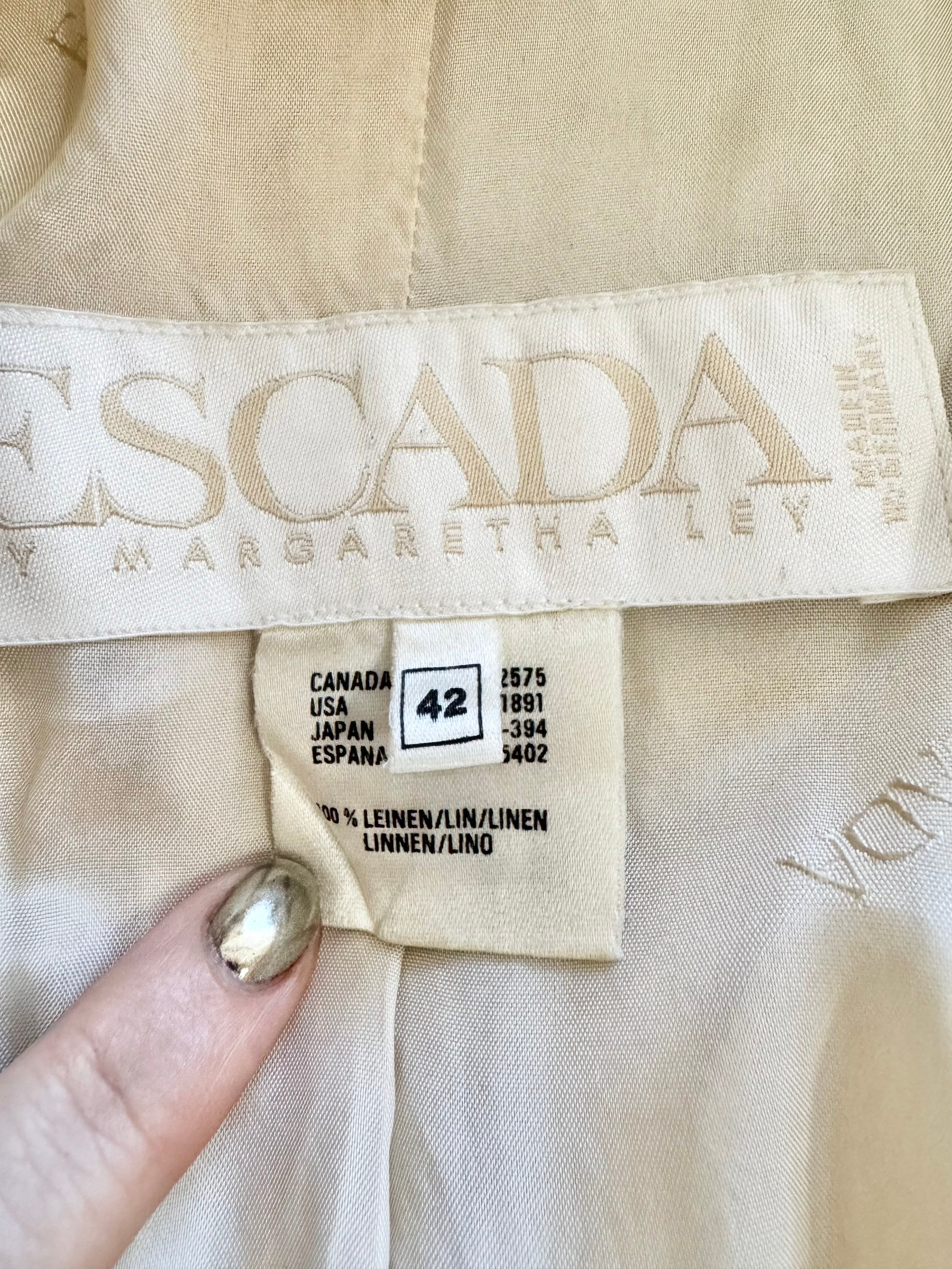 Escada Woven Linen Two Piece Set Blazer & Shorts Set - 42