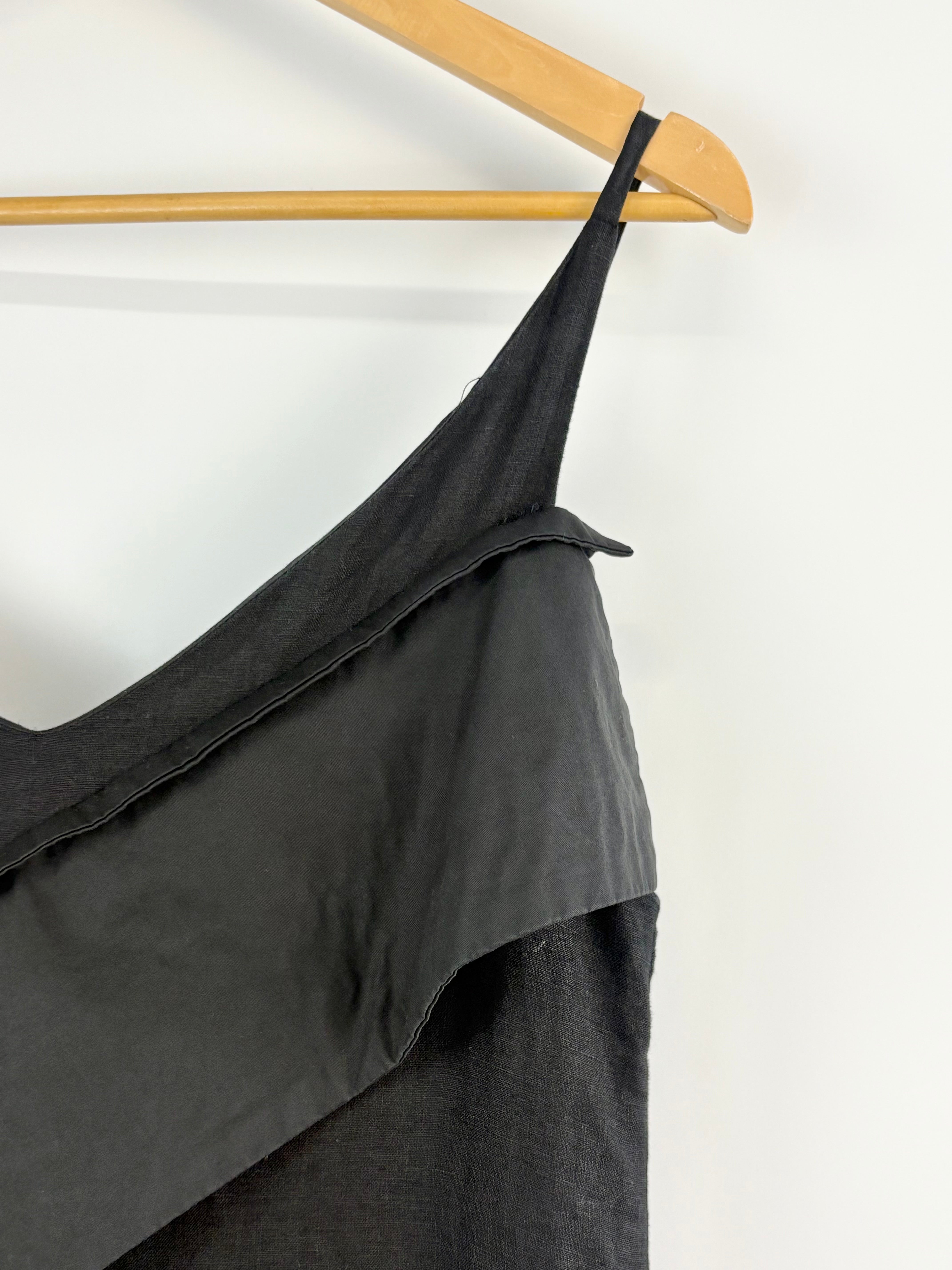 Alpha60 Black Strappy Bell Dress - AU6