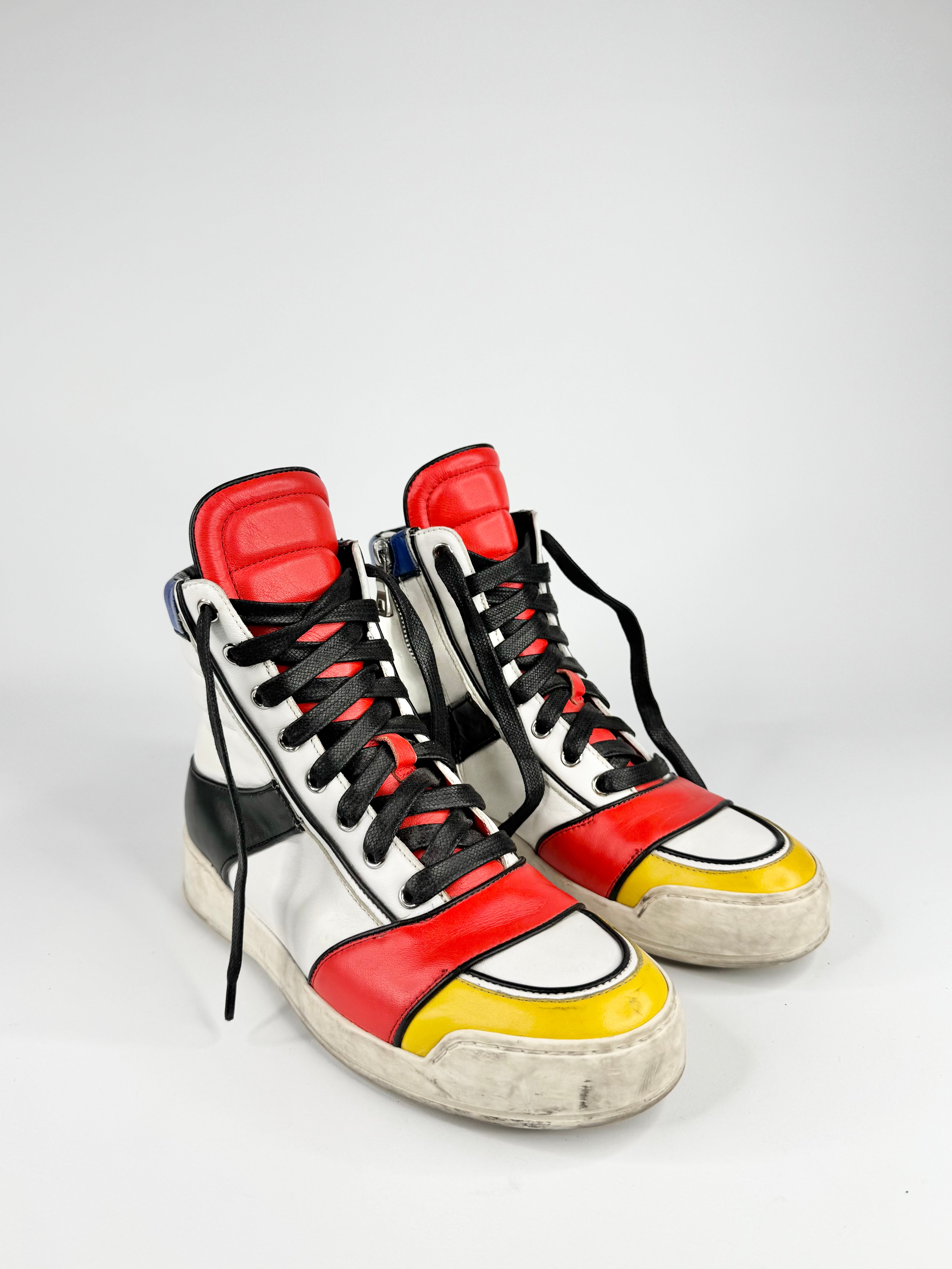 Balmain 2010 era High Top Statement Leather Sneakers - EU36