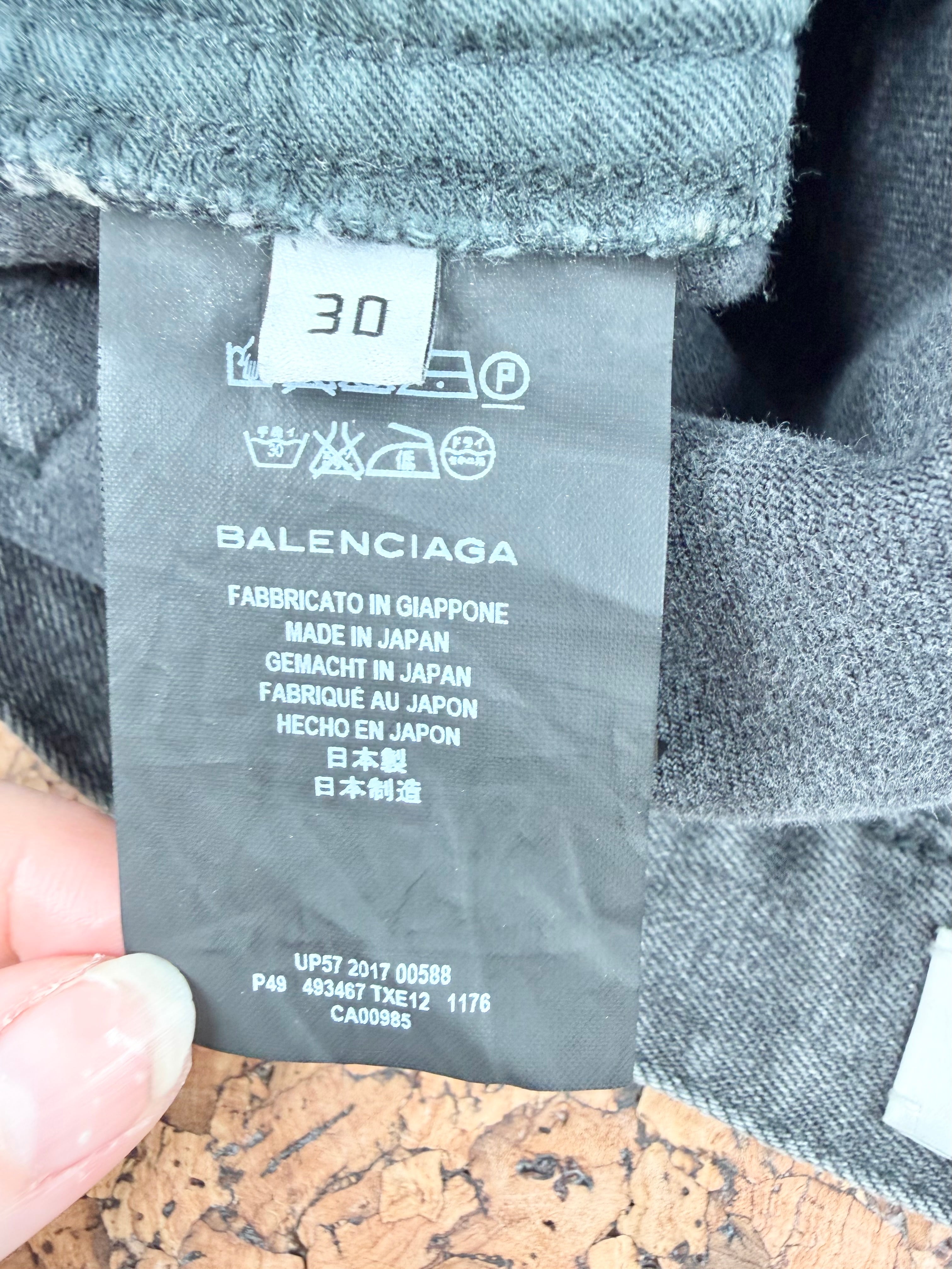 Balenciaga 2017 Grey Washed Ripped Skinny Jeans - 30