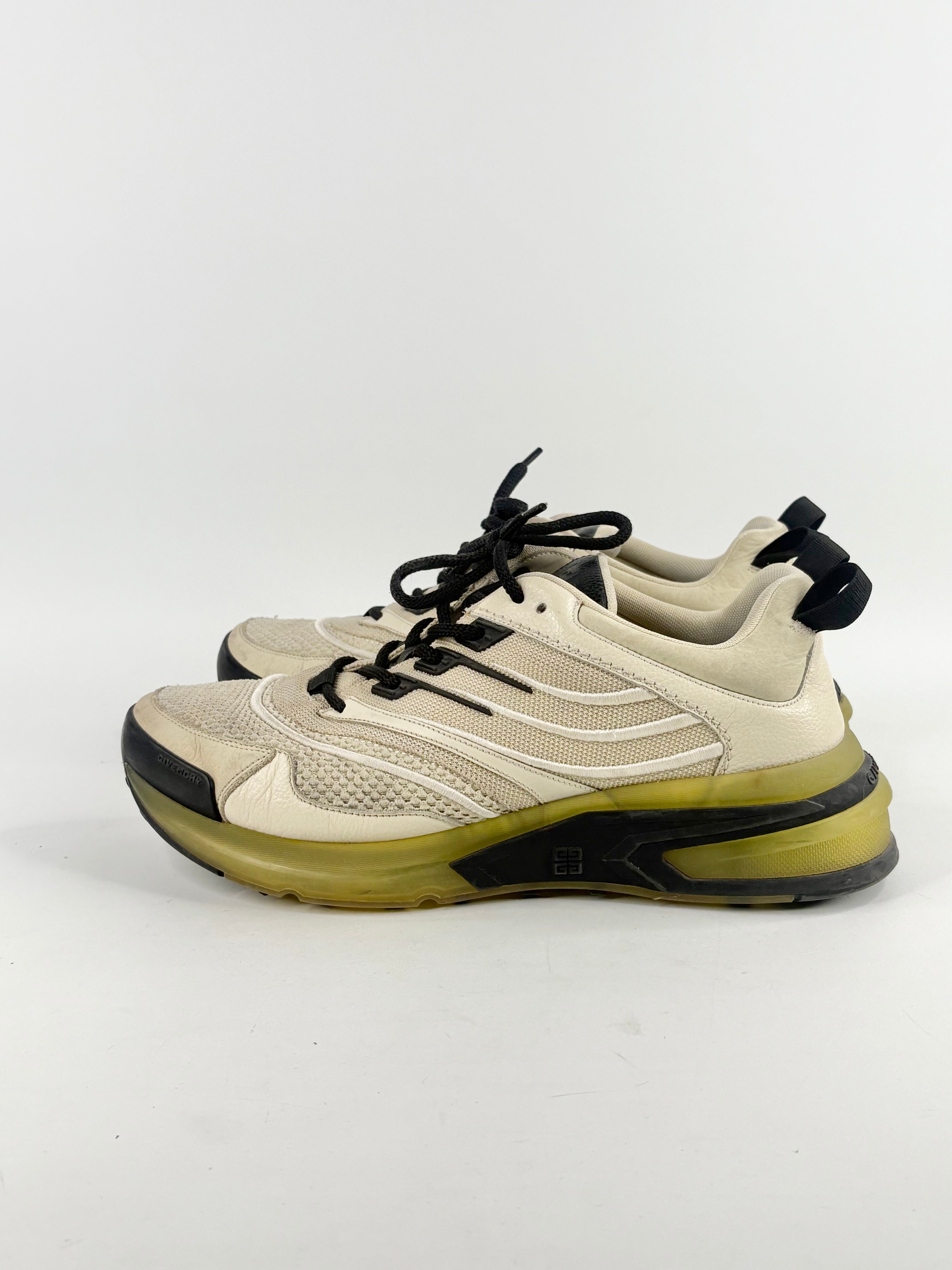 Givenchy Off-White Giv 1 Sneakers - EU43