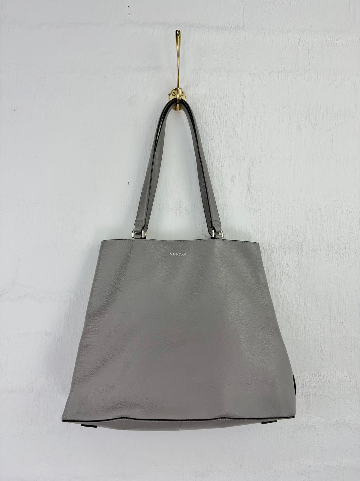 Modalu England Dove Grey Leather Shoulder Bag