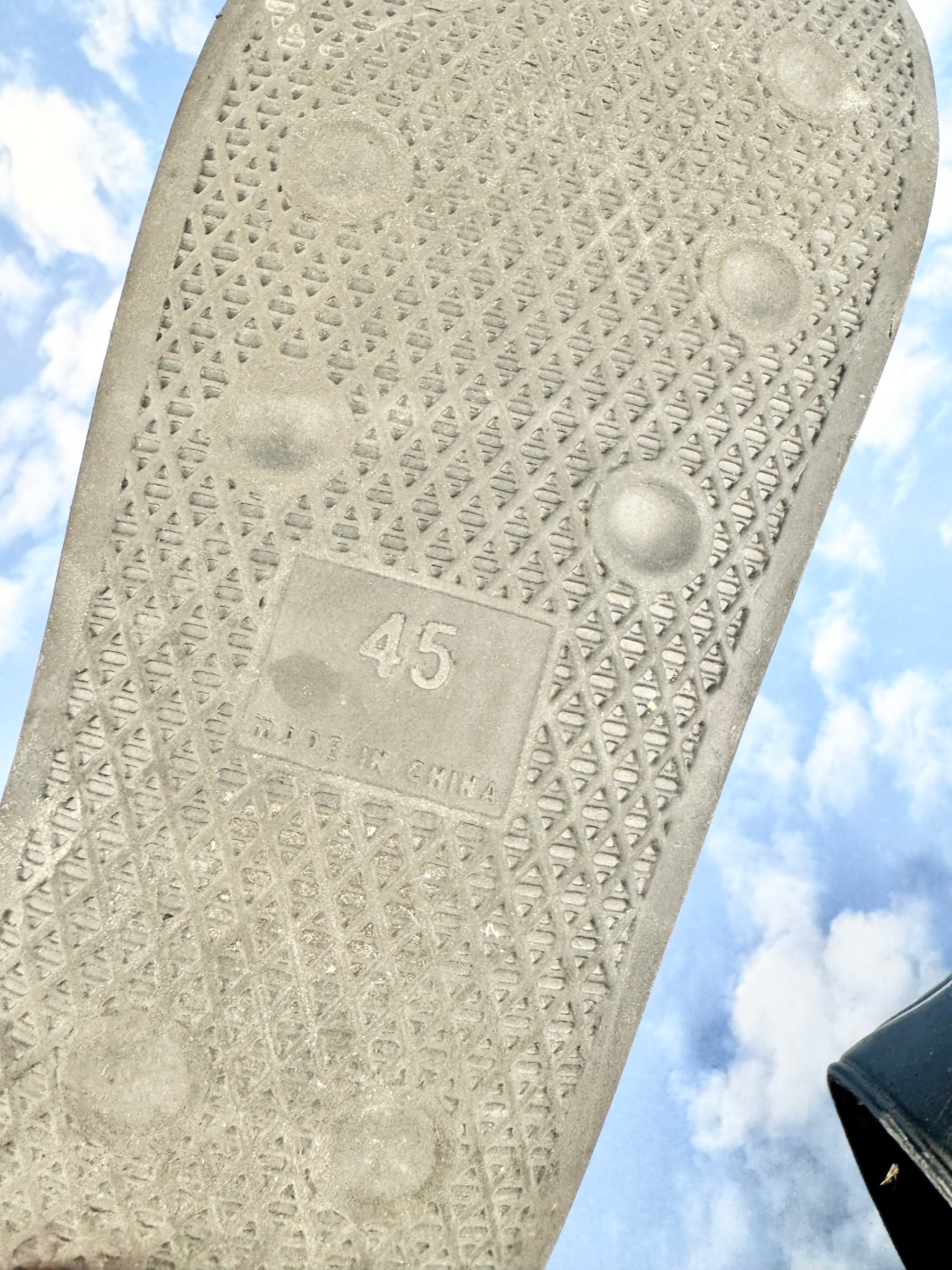 Victoria Bitter Black Slides - EU45