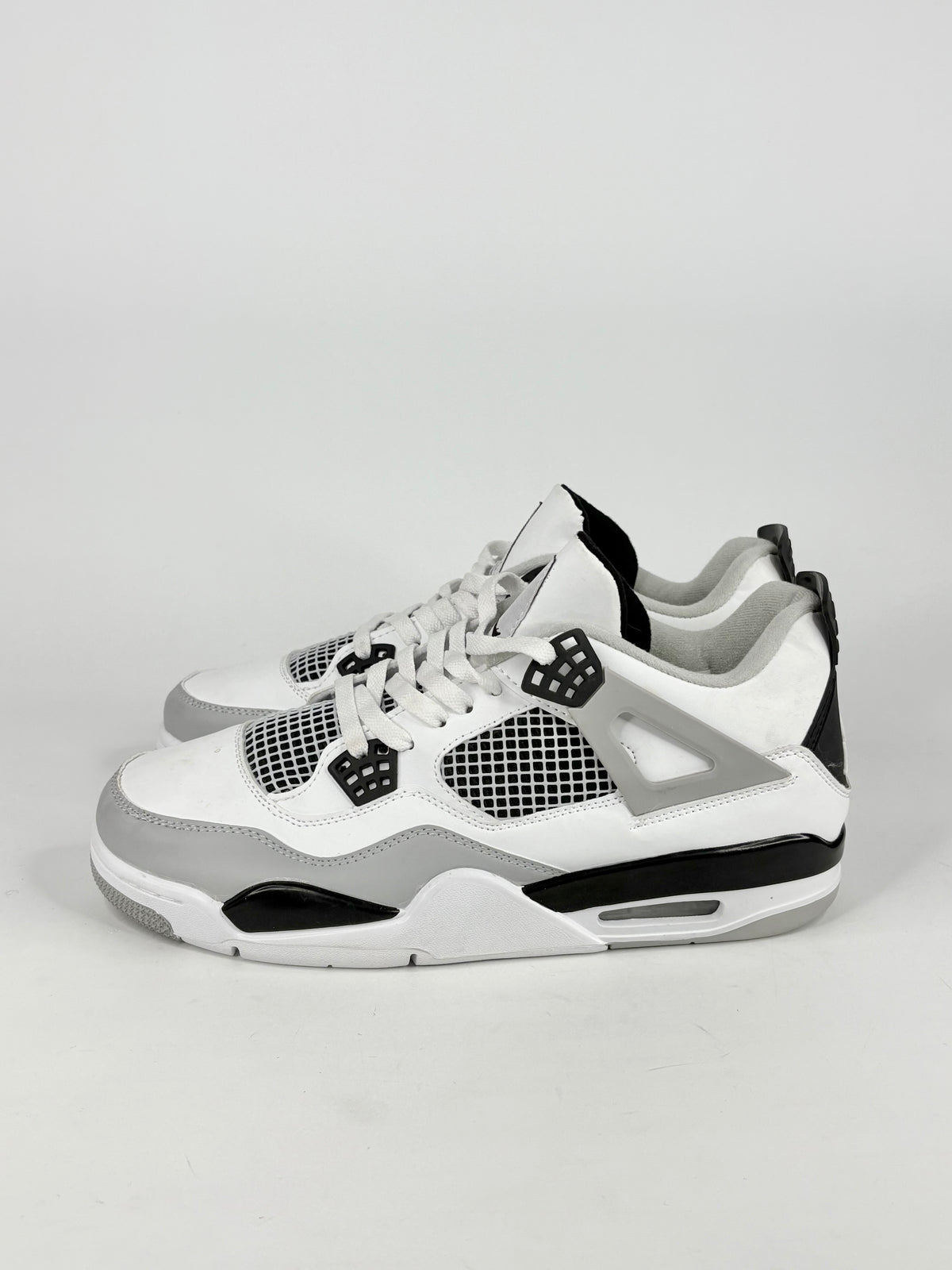 Air Jordan IV Retro Military Black & White High-Top Sneakers - EU46