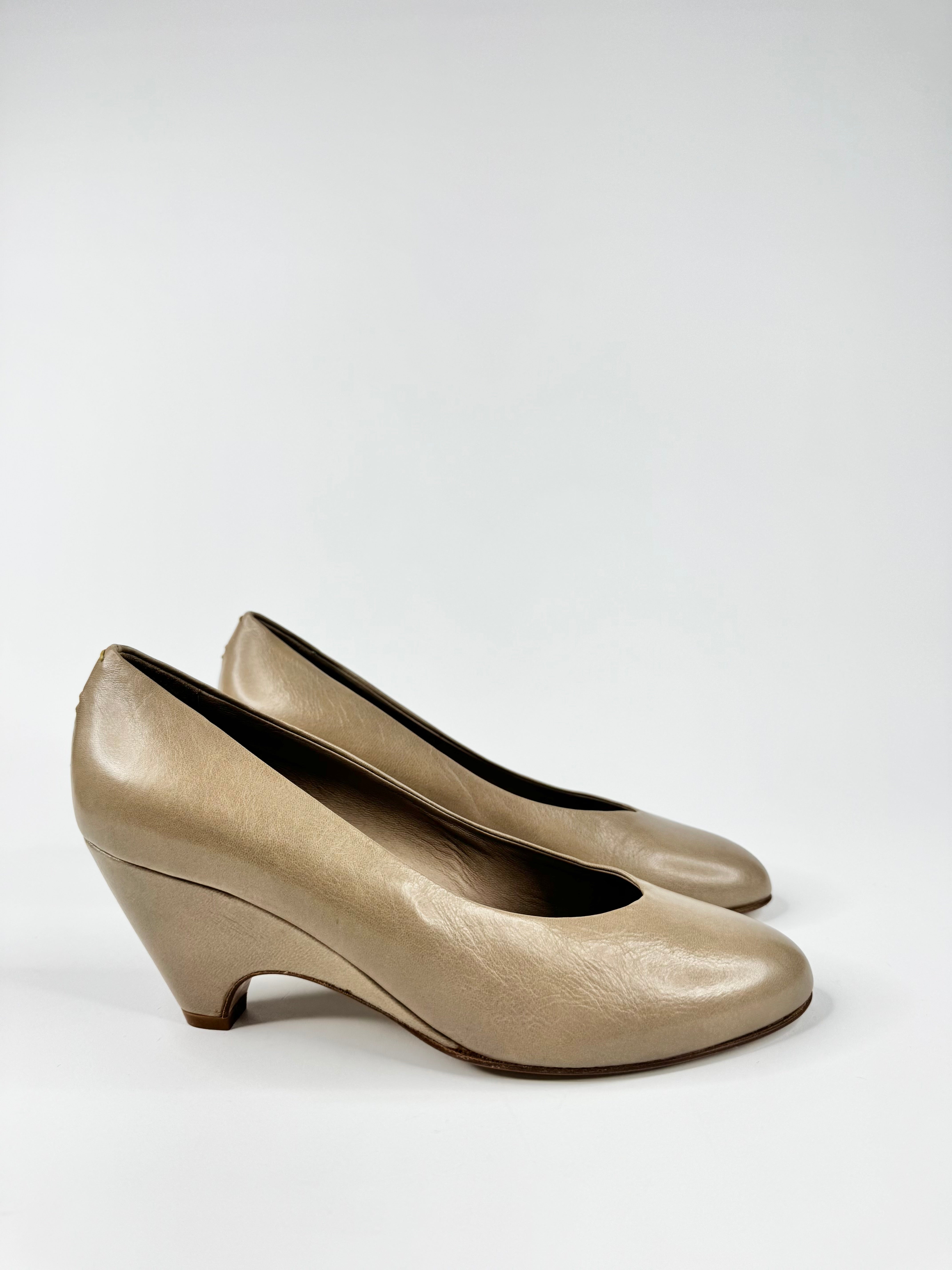 Bottega Veneta Taupe Leather Pumps - EU39.5