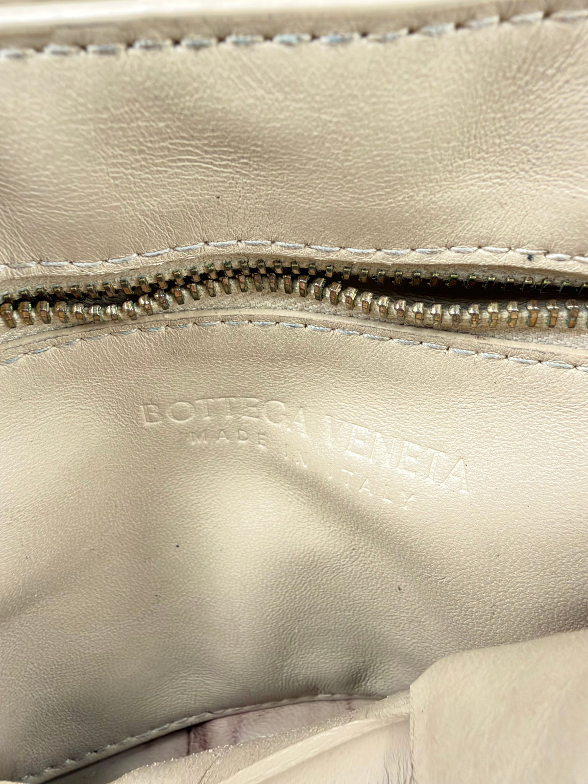 Bottega Veneta Chain Cassette Bag in Porridge & Gold