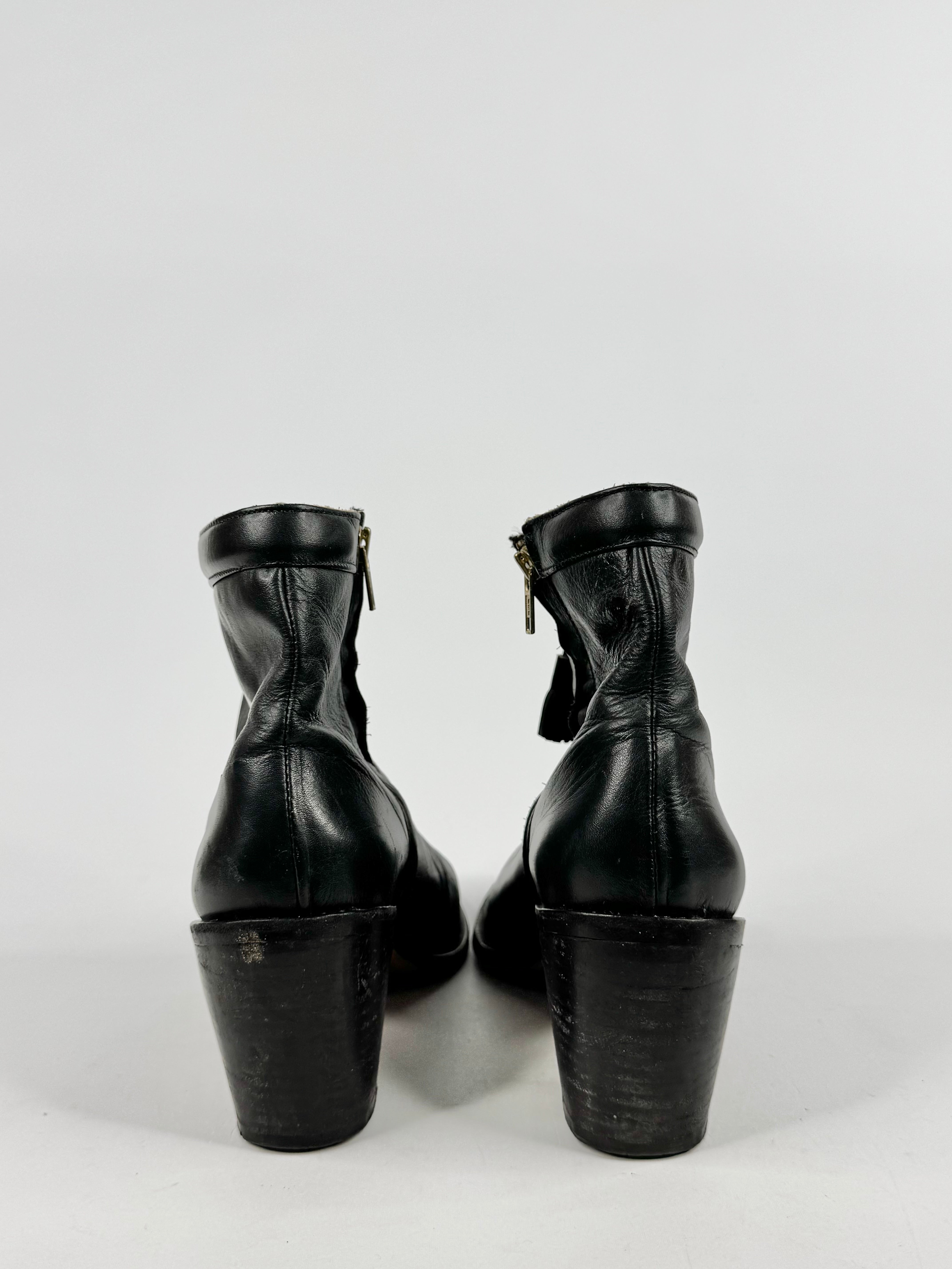 &Attorney Black Leather Ankle Boots - EU40
