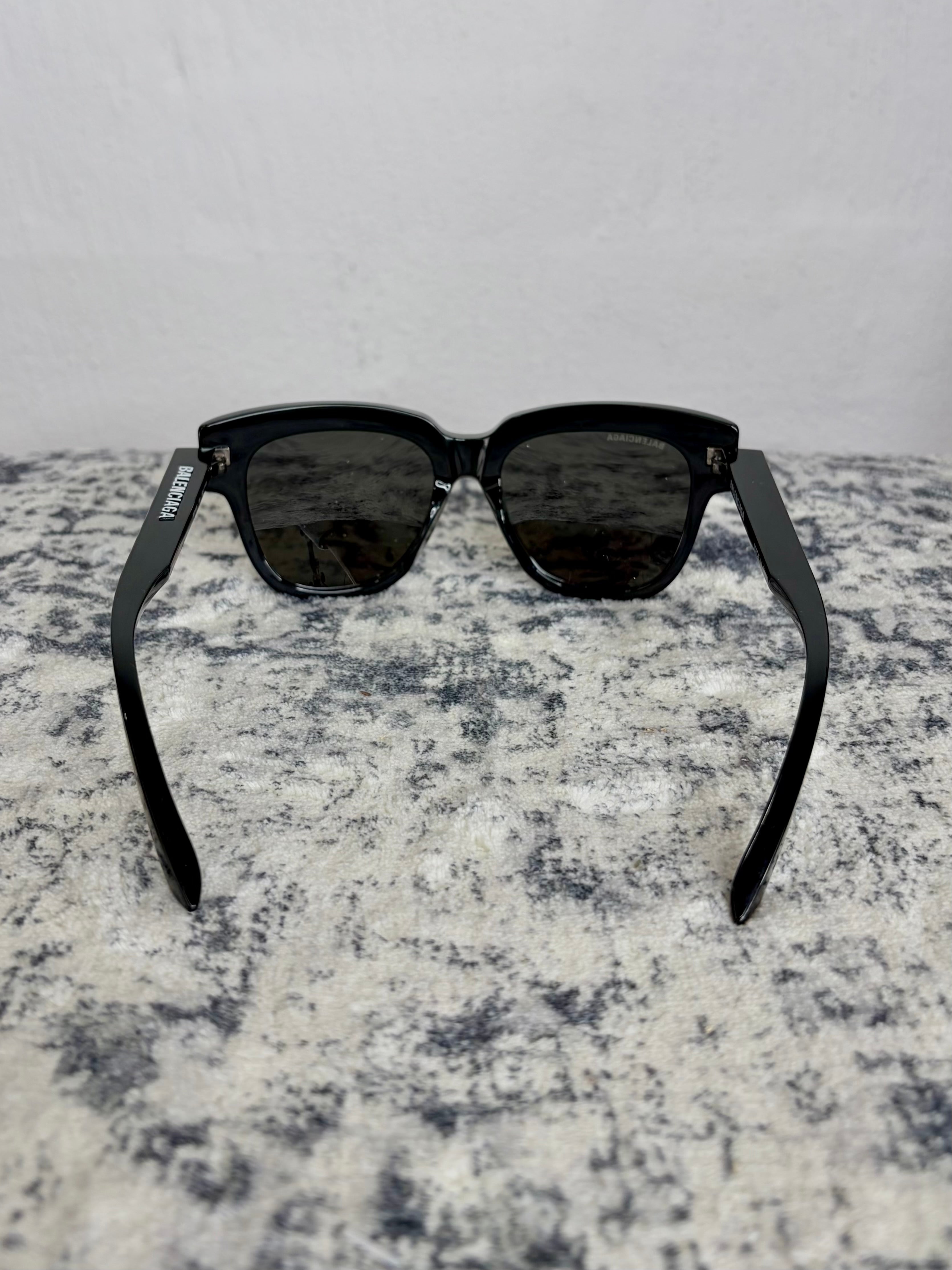 Balenciaga 'BB0160S' Black Sunglasses