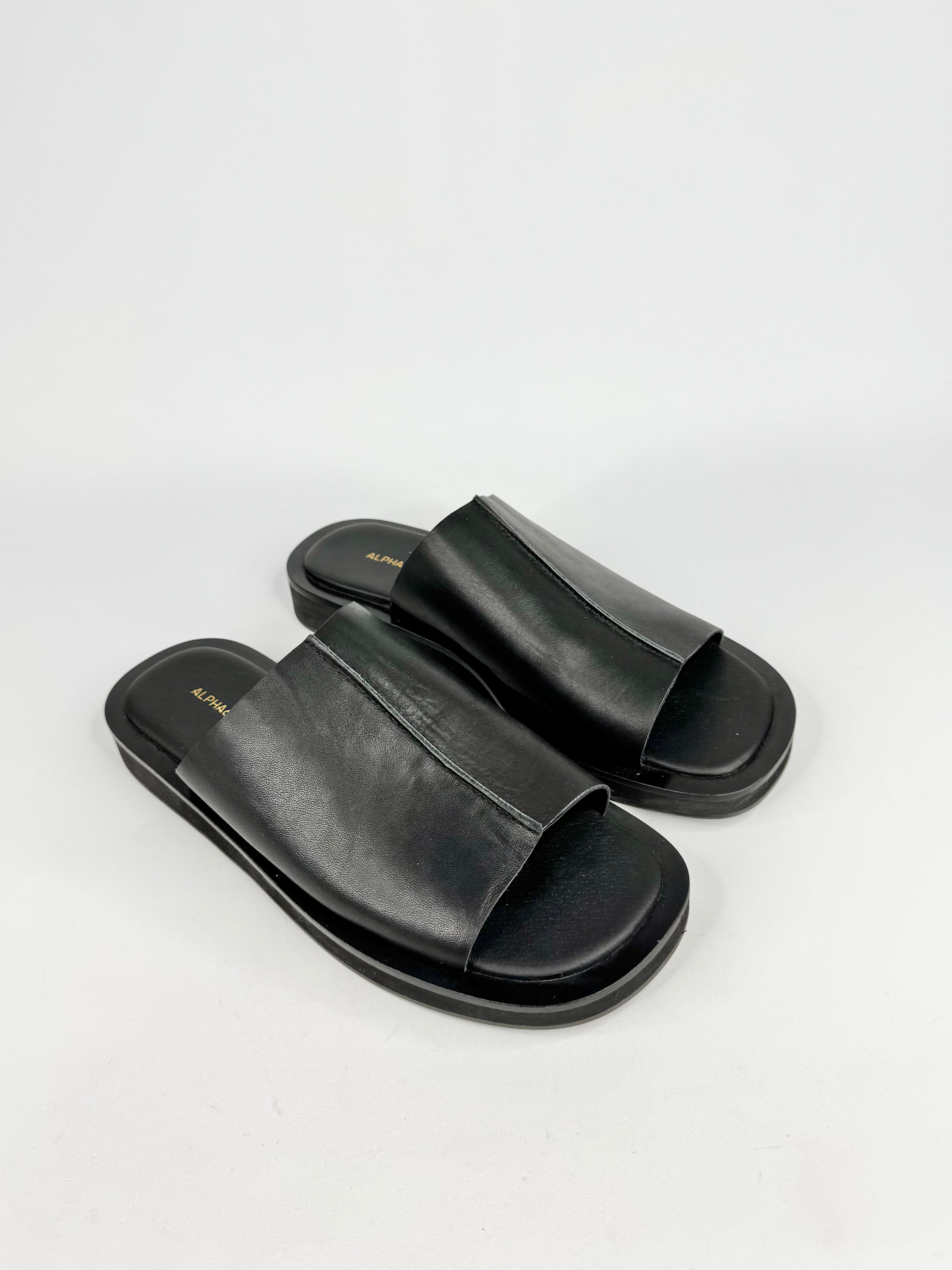 Alpha 60 Black 'Asher' Smooth Leather Slides - EU41