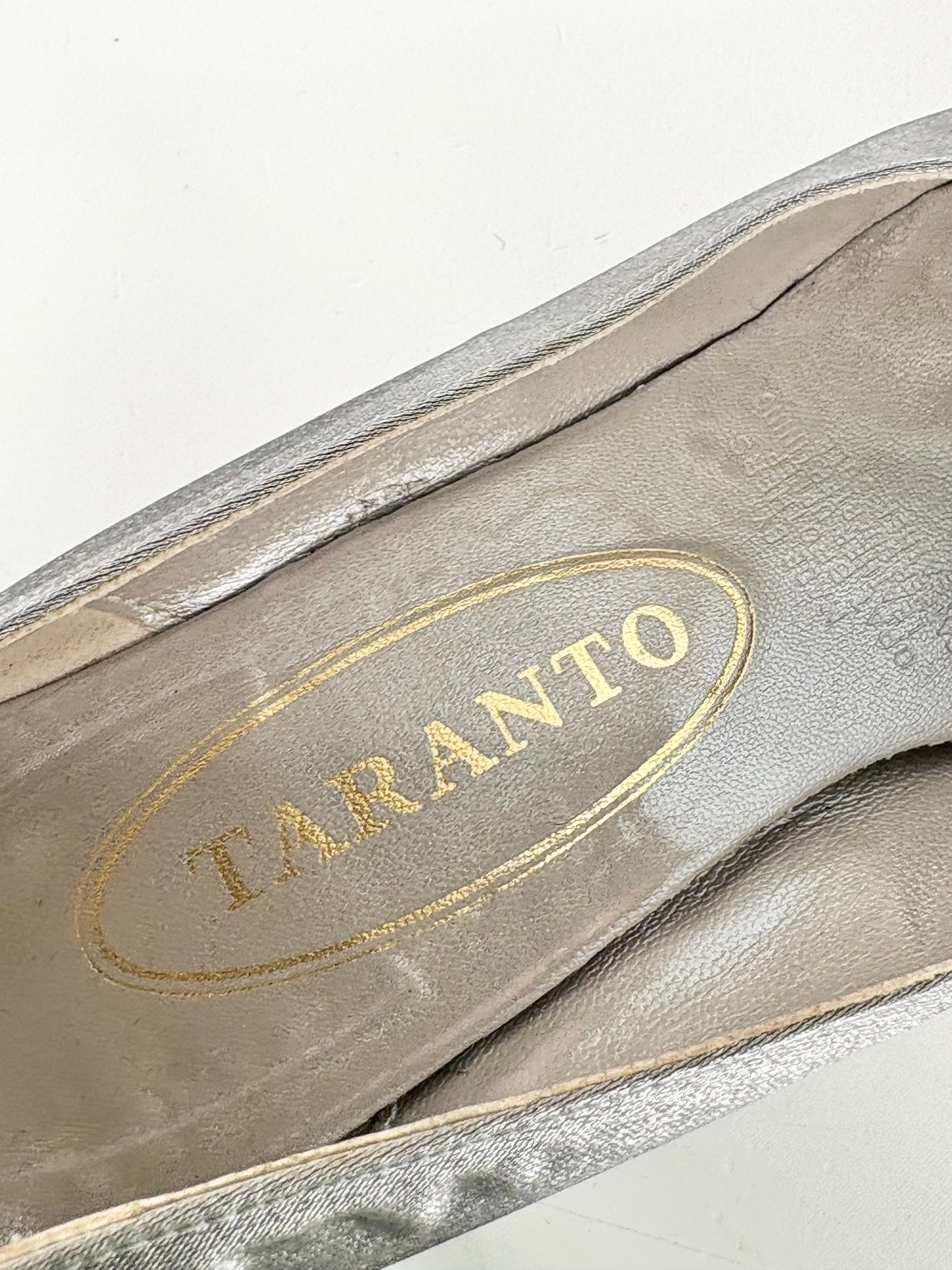 Vintage Taranto Silver Satin & Gold Toe Pumps - EU41