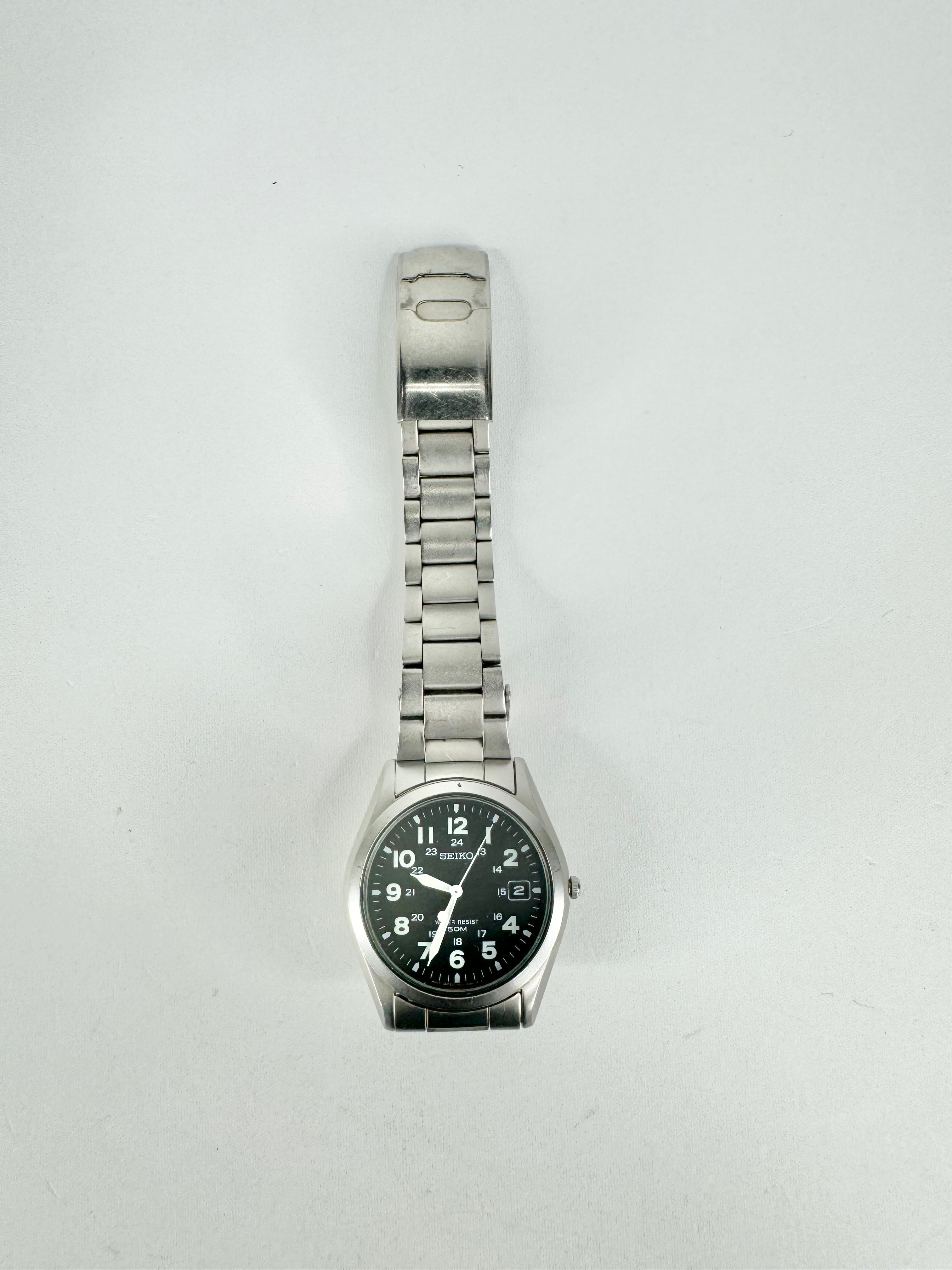Seiko Stainless Steel 7N42-8070 Watch