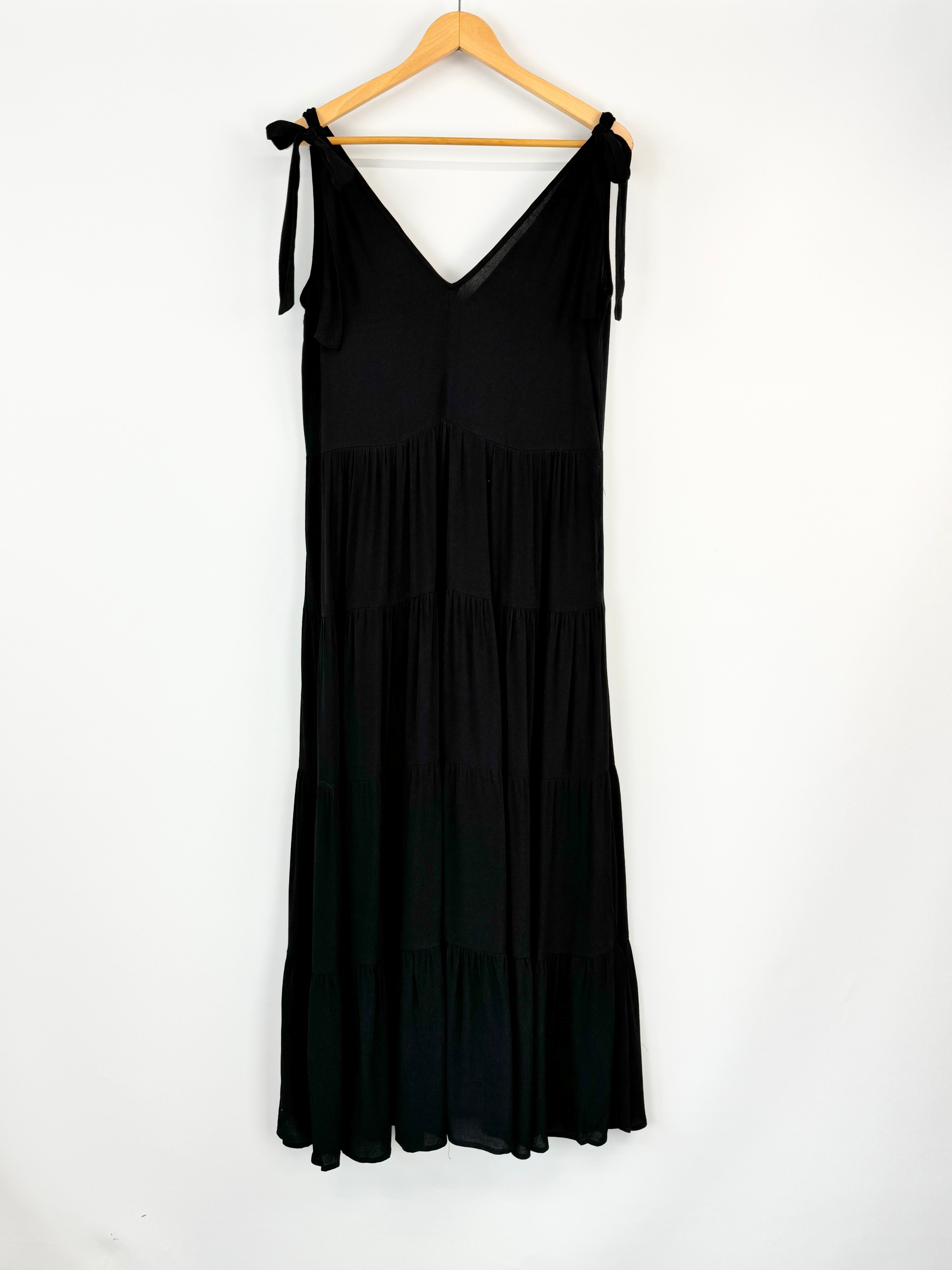 Une Piece Black Crepe Swing Maxi Dress - AU10