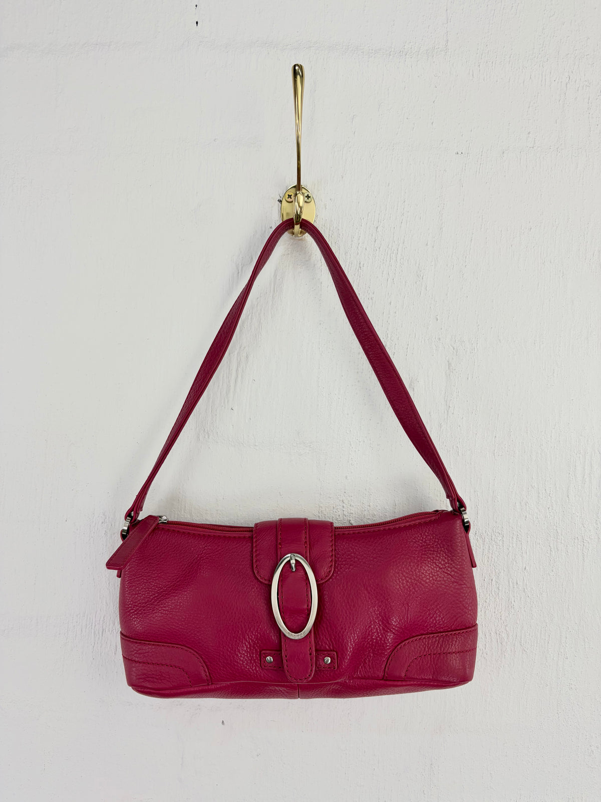 Oroton Fuchsia Leather Baguette