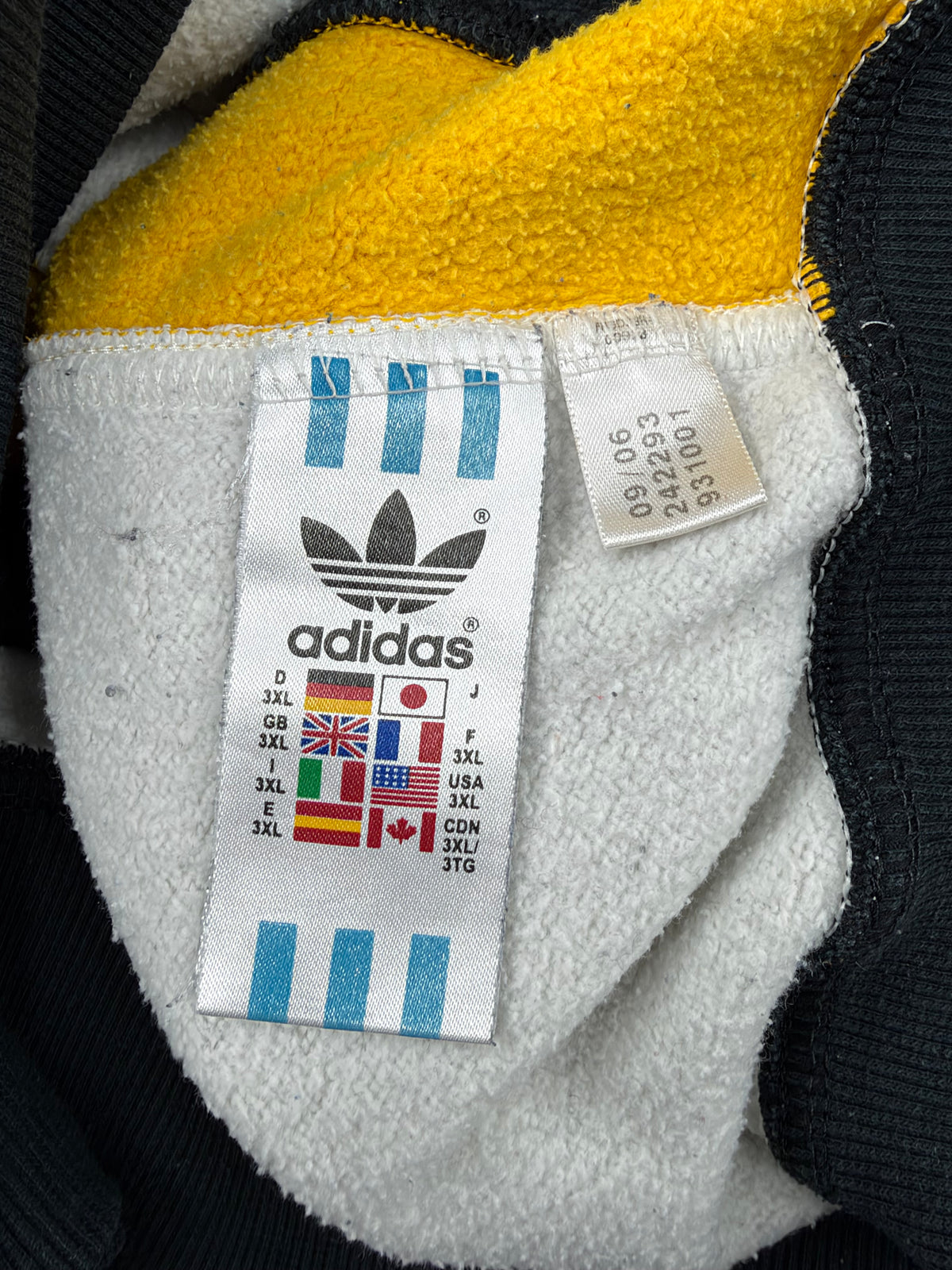 Vintage Adidas White Black & Yellow Sweatshirt - 3XL