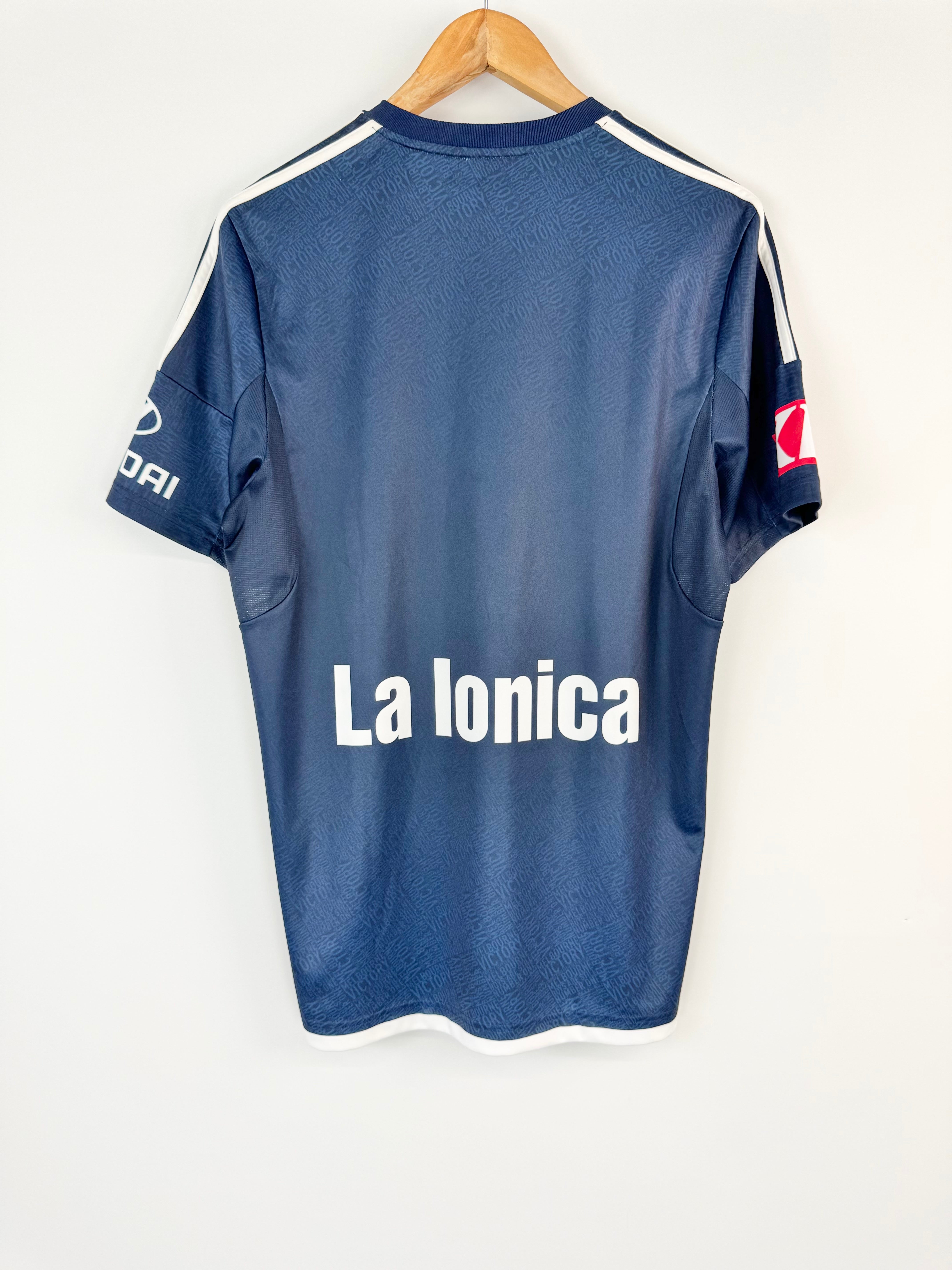 Melbourne Victory Blue Signed 2015/2016 Football Top - M