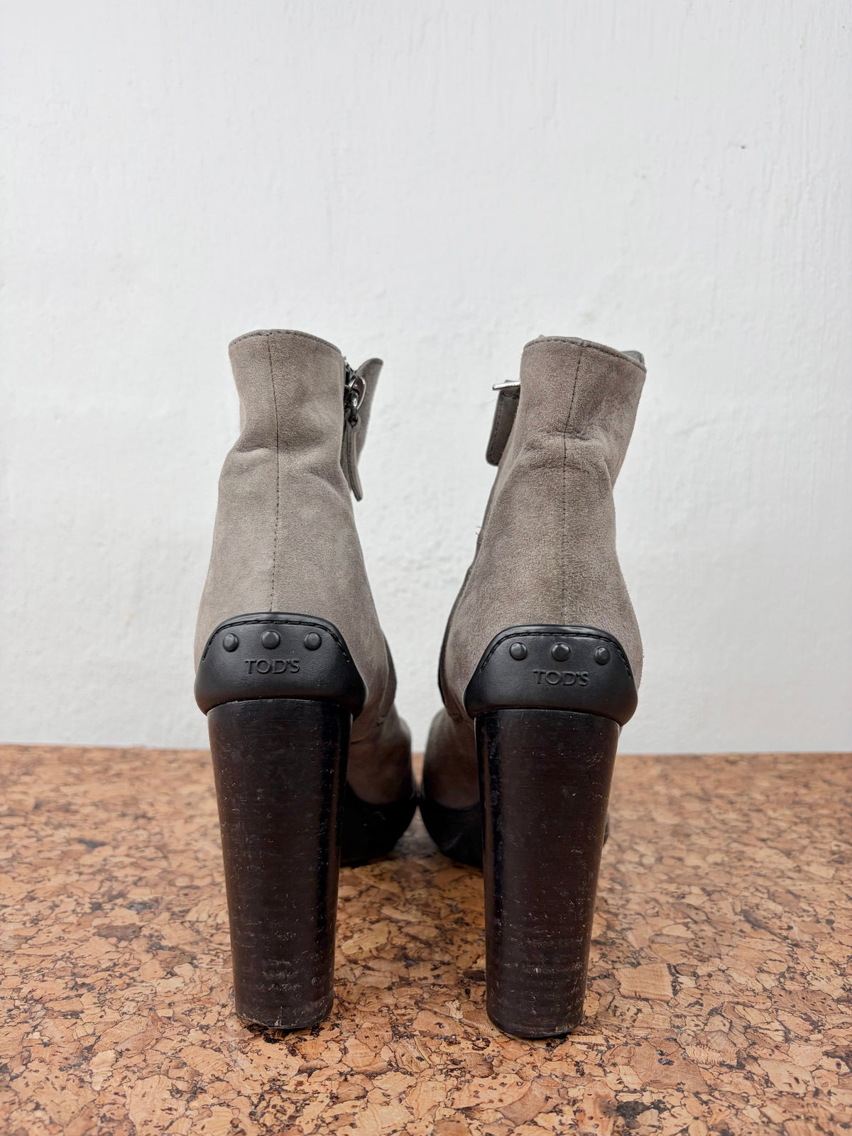 Tod’s Grey Suede Heeled Ankle Boots - EU38