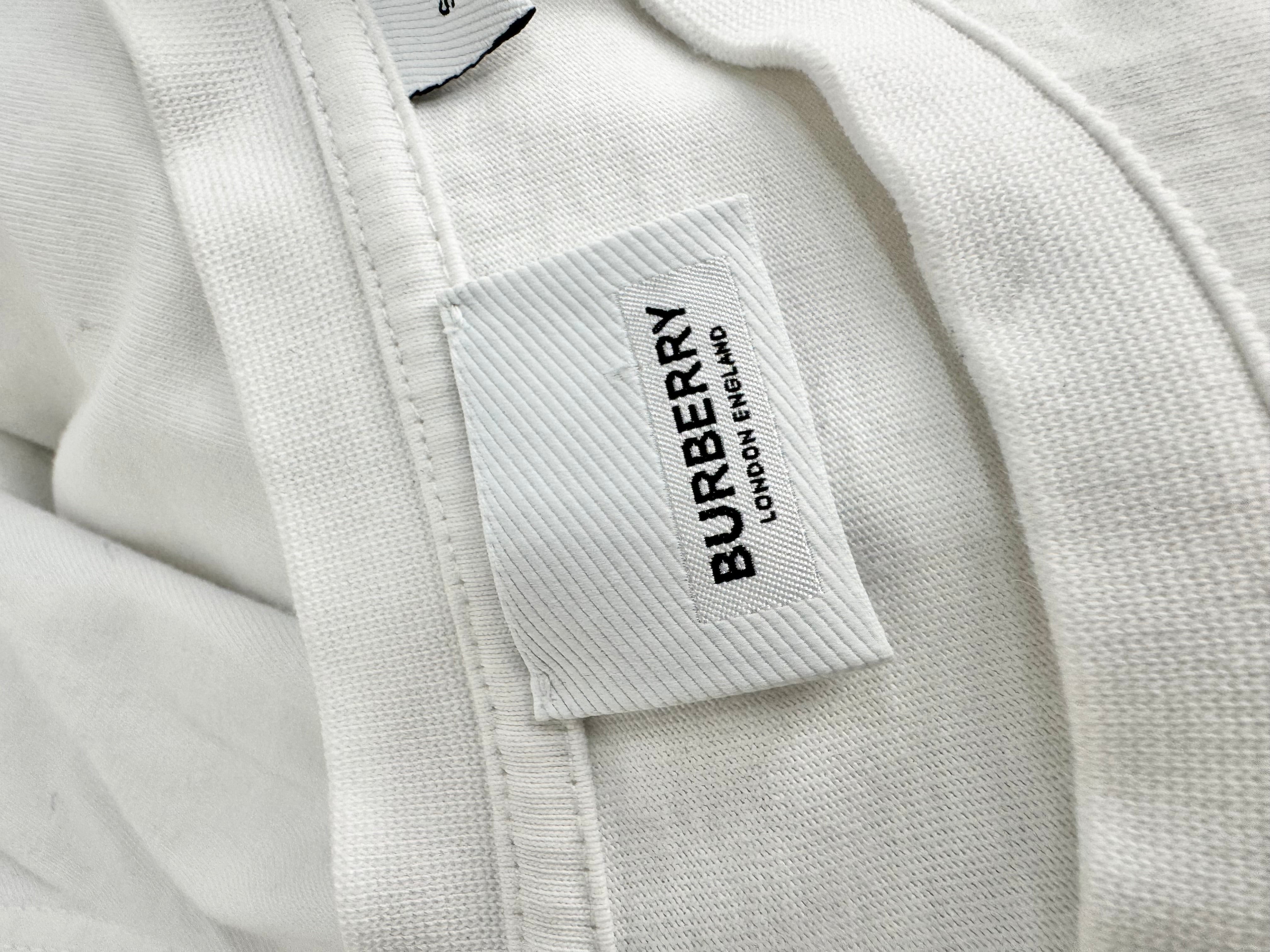 Burberry White Textured Logo T-Shirt - S