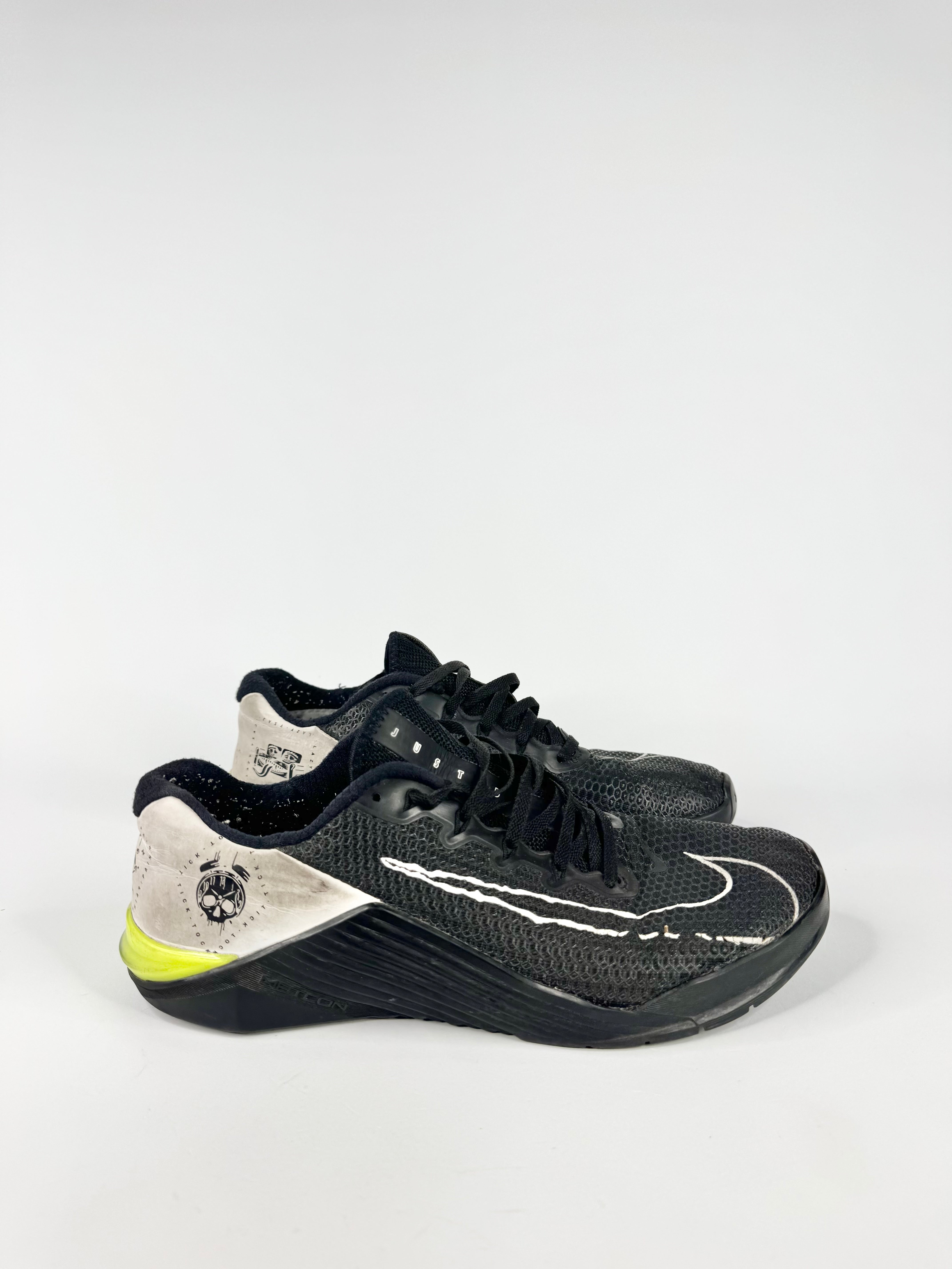 Nike Black 'Metcon 5 Black Volt' Villians Edition Sneakers - EU42.5