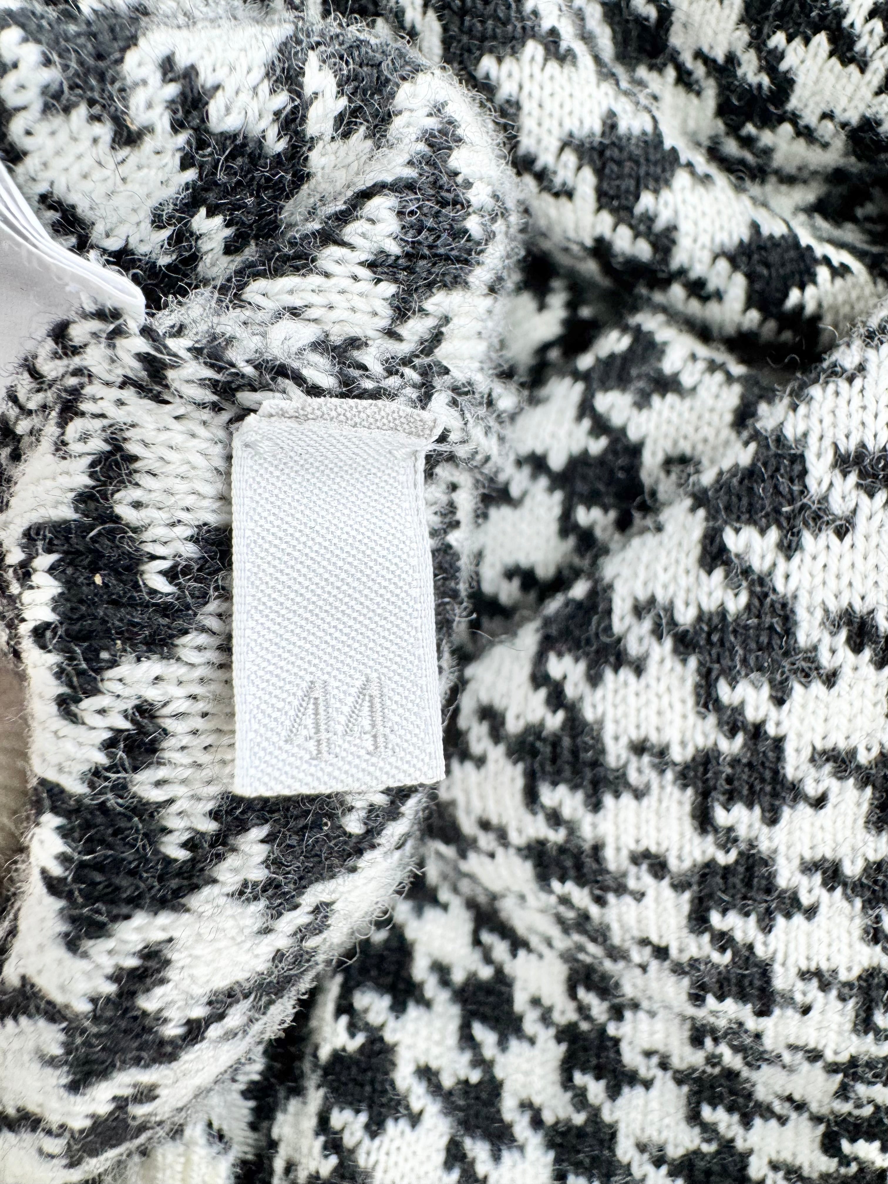 Miu Miu Black and Cream Houndstooth Cardigan - AU12