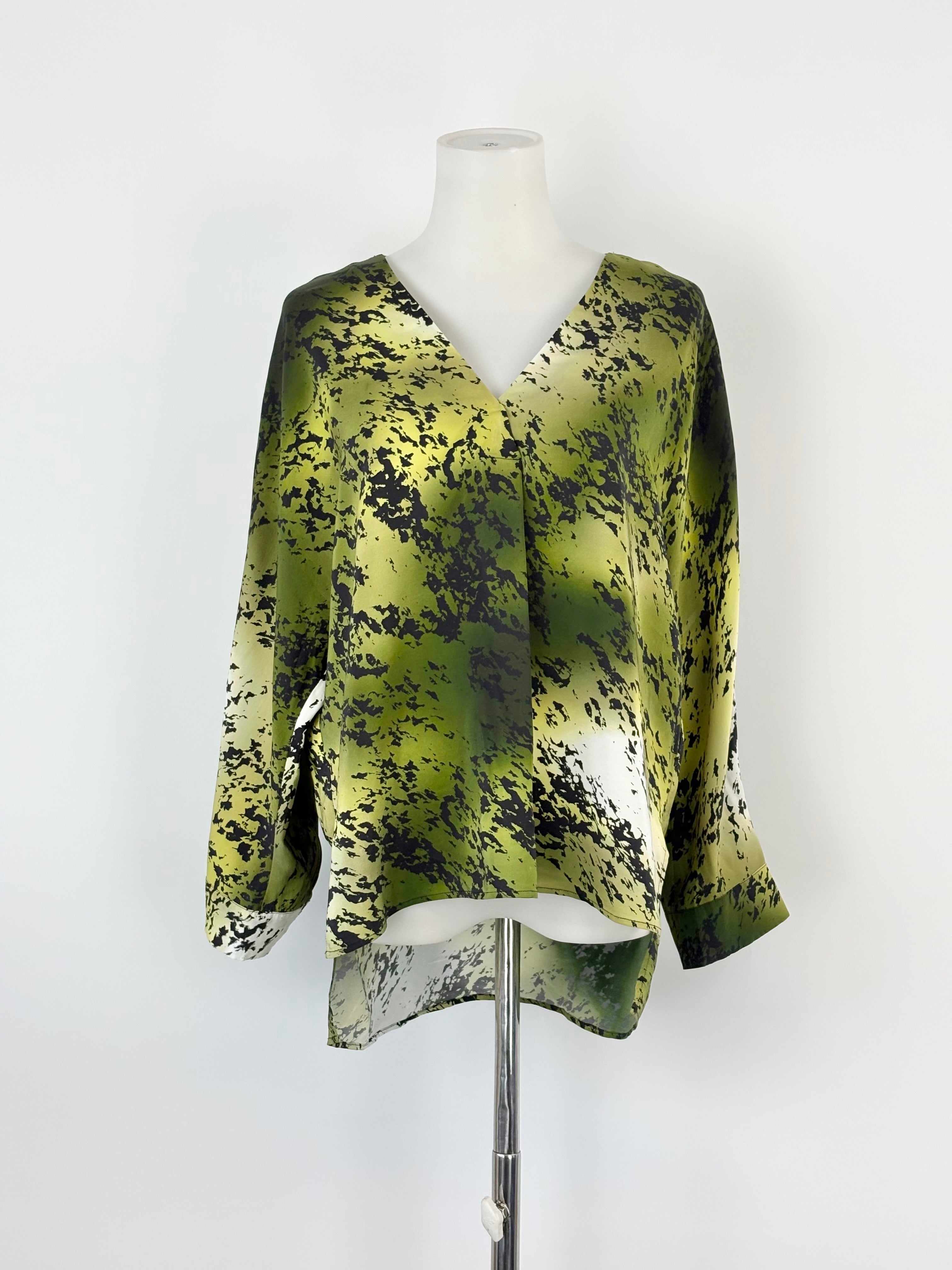 Go> by Go Silk Green & Black Patterned Blouse - AU8