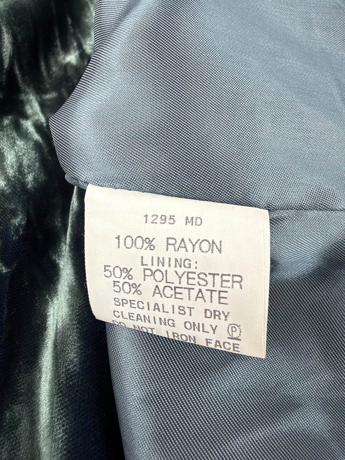 Perri Cutten Mint & Lavender Shifting Velvet Evening Jacket - AU12/14