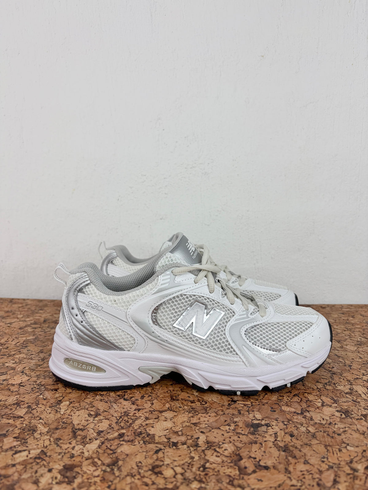 New Balance 530 White and Silver - EU38