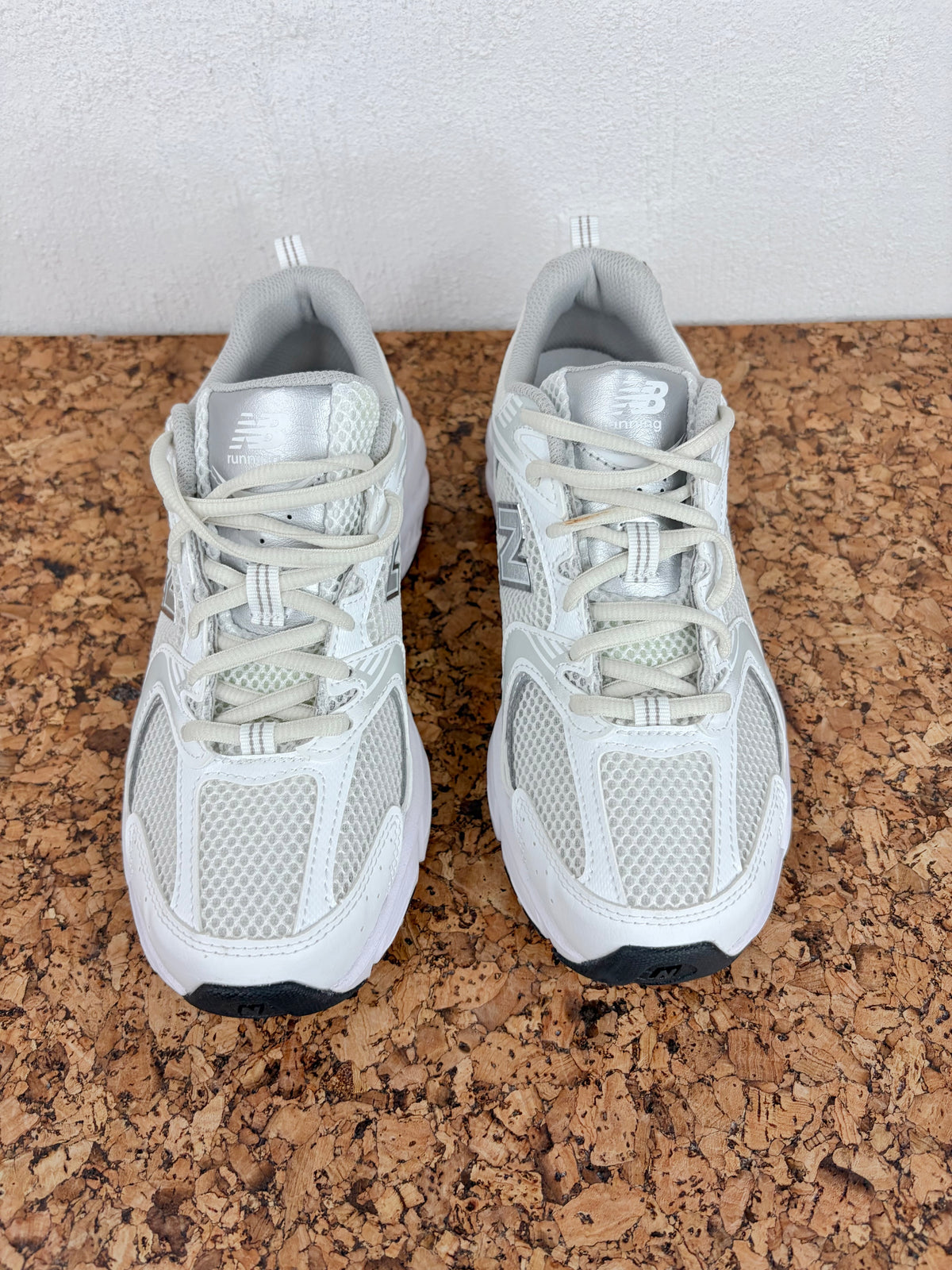 New Balance 530 White and Silver - EU38