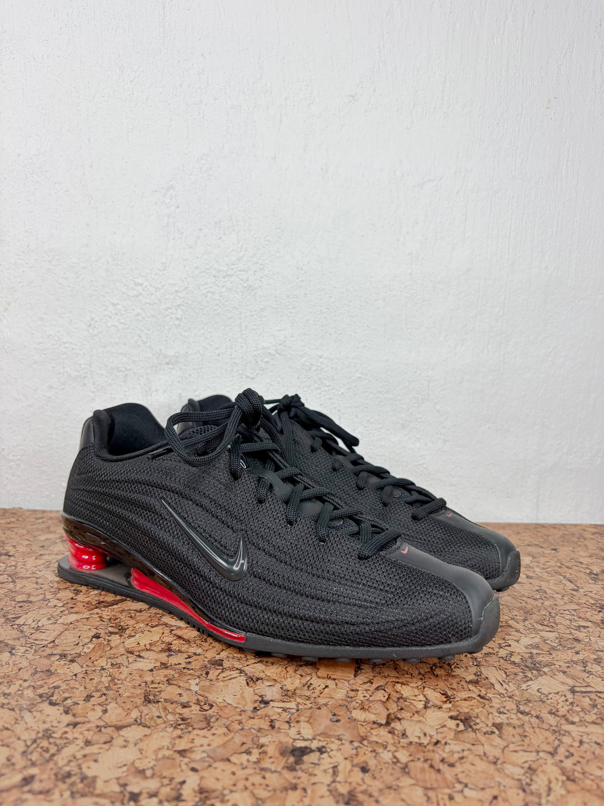 Nike Black and Red Shox Sneakers - EU41
