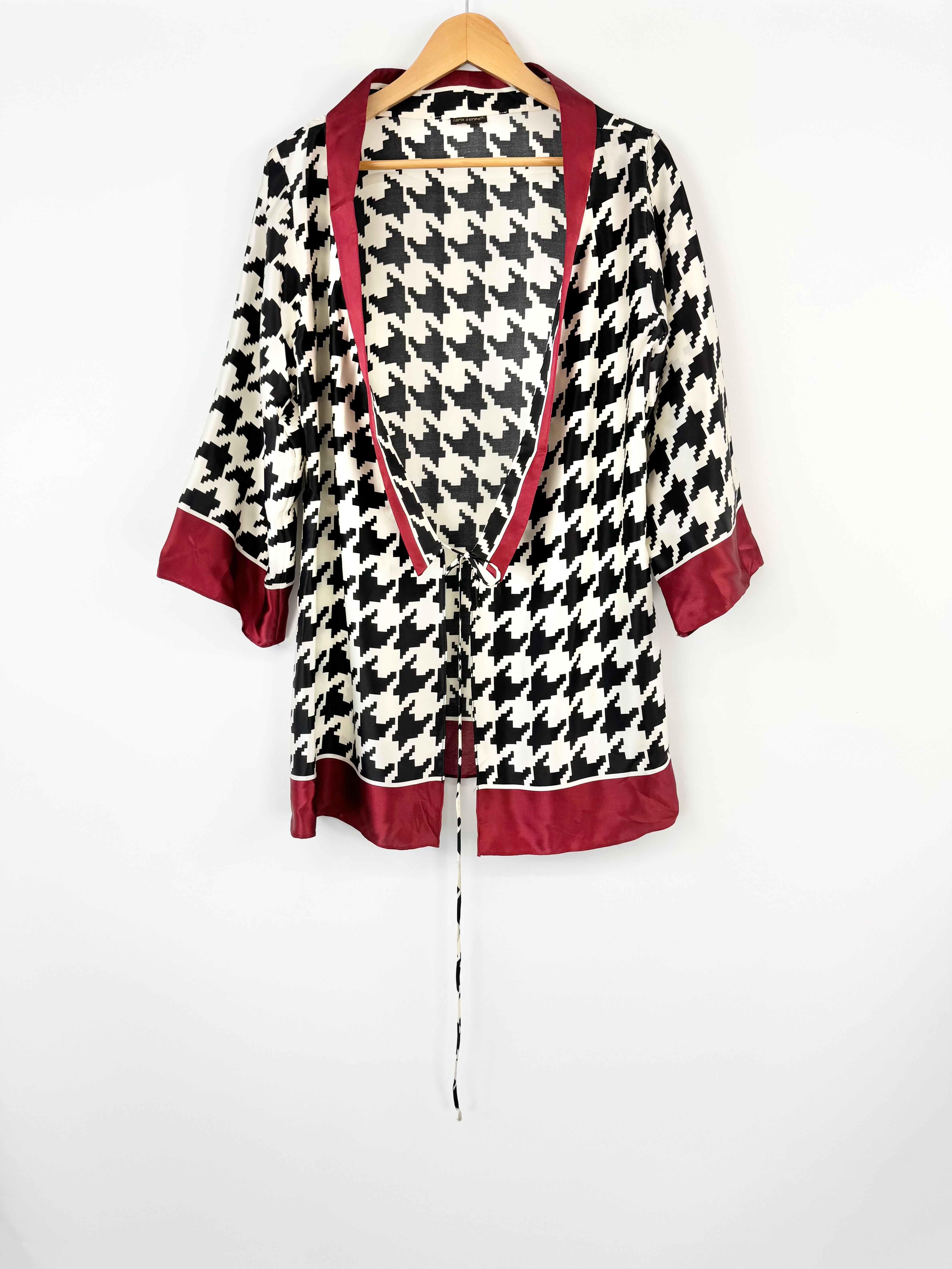 Carla Zampatti XL Houndstooth Patterned Silk Tie Top - AU8/10