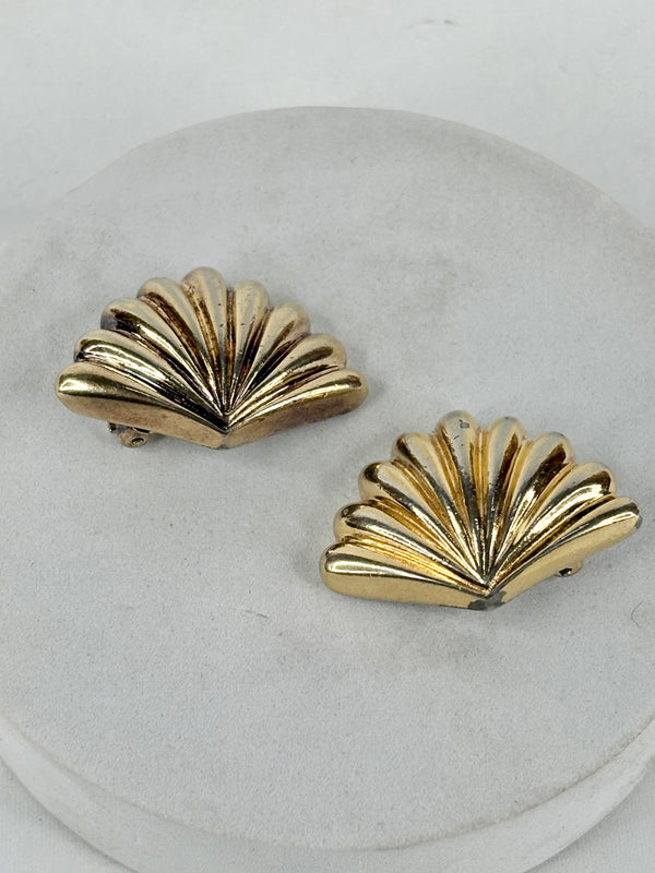 80s Vintage Christian Dior Shell Clip On Earrings