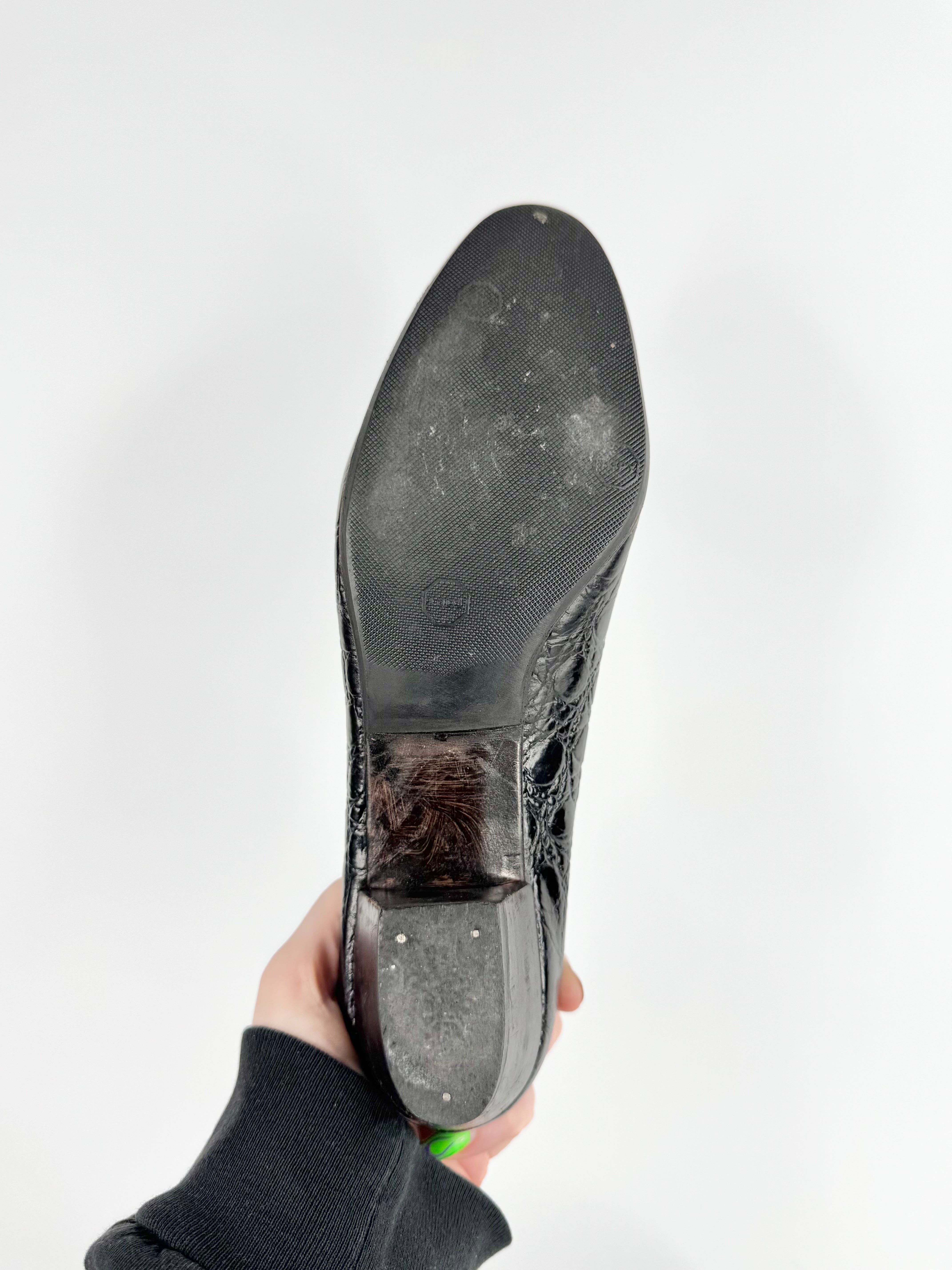 Salvatore Ferragamo Black Textured Pumps - EU37